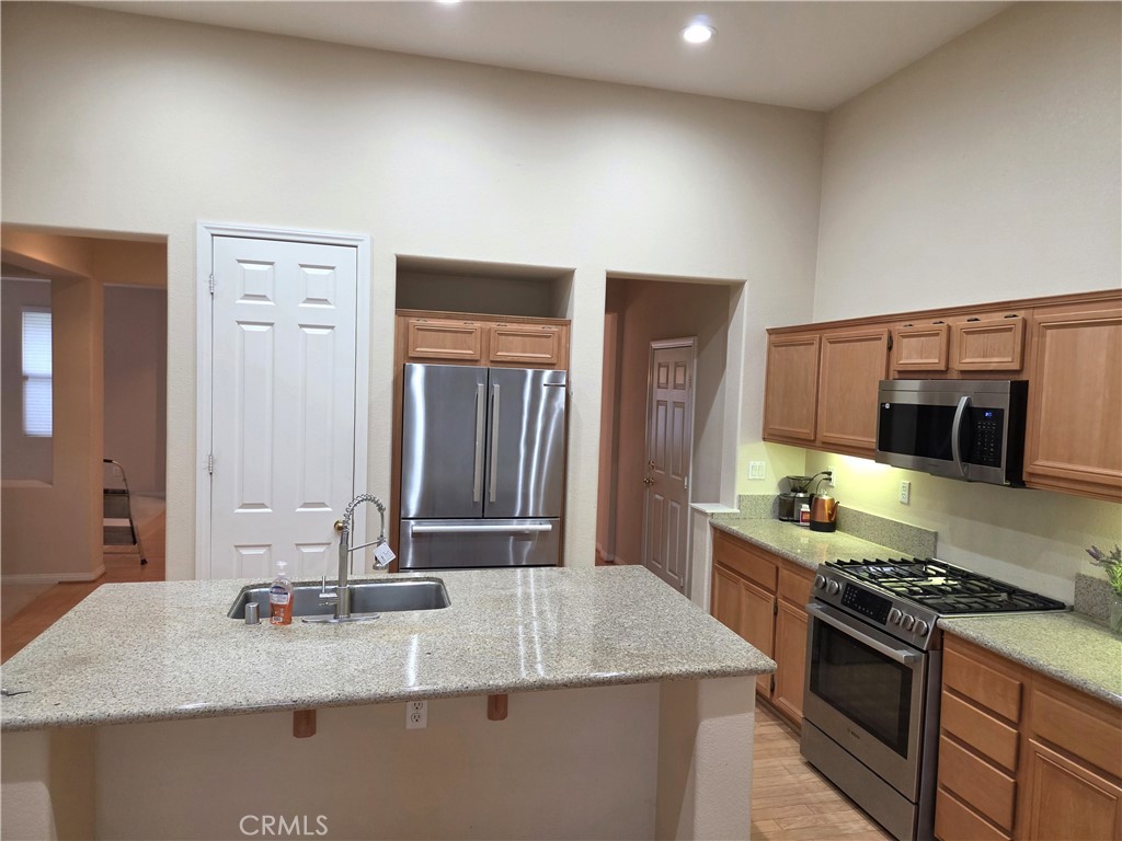 1140 N Shooting Star Drive