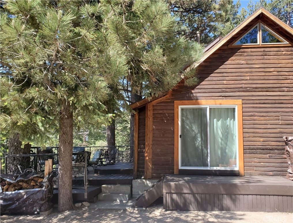 33429 Robin Drive