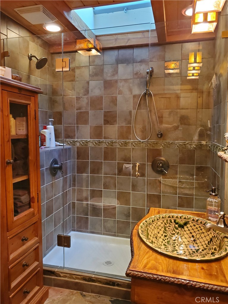 33429 Robin Drive