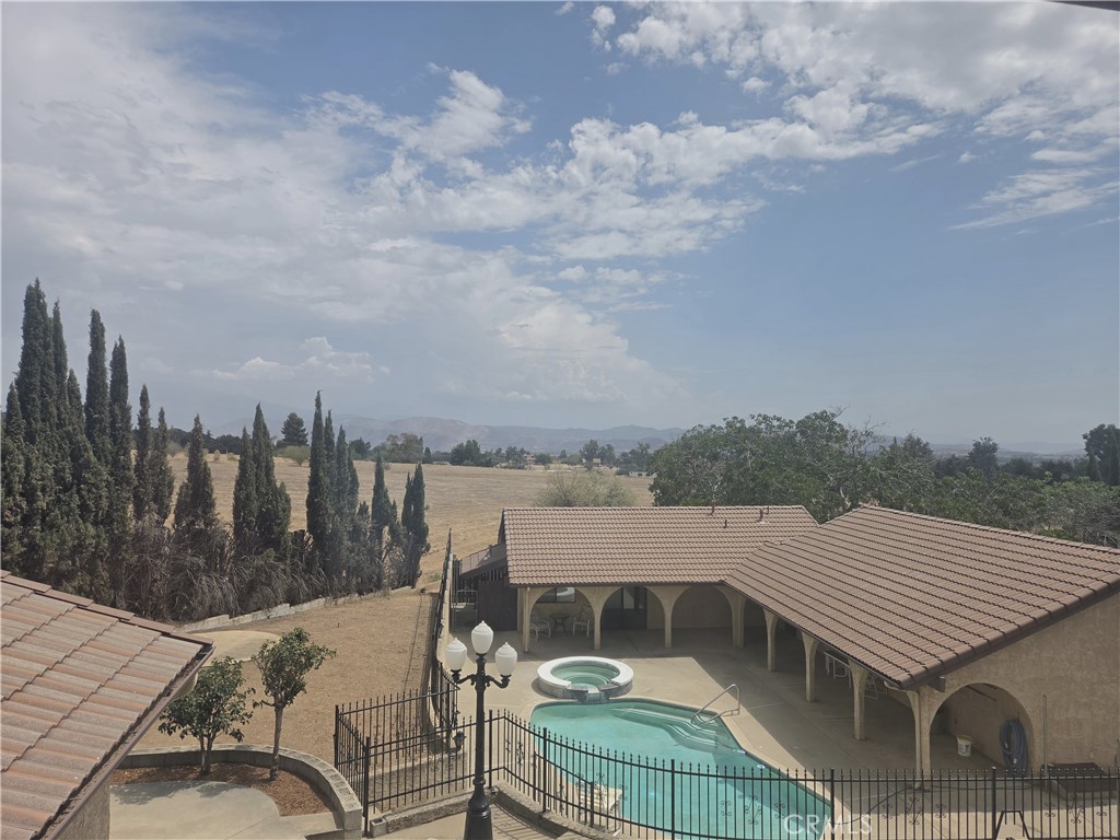 8956 Oak Creek Rd