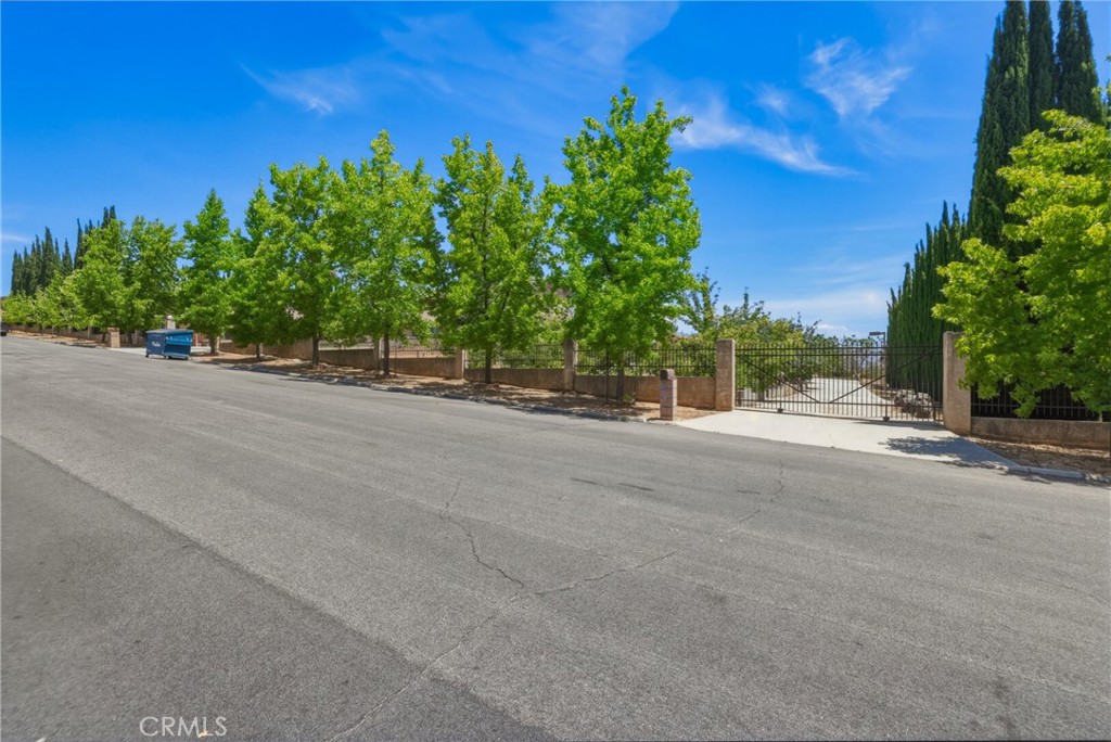 8956 Oak Creek Rd