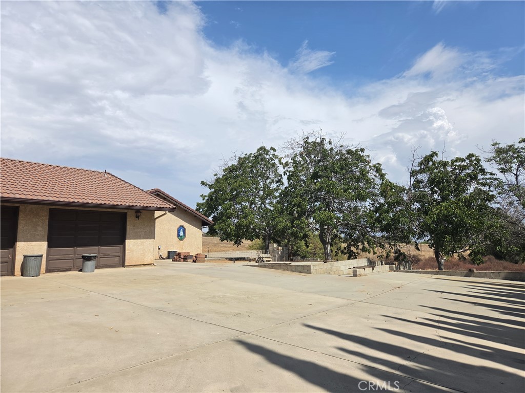8956 Oak Creek Rd
