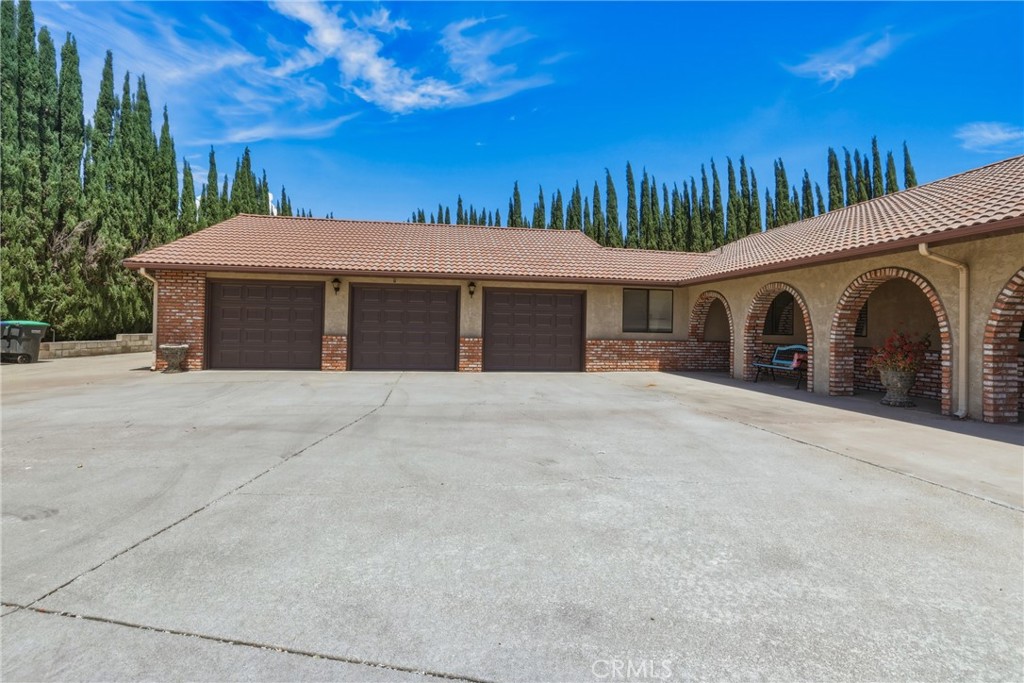 8956 Oak Creek Rd