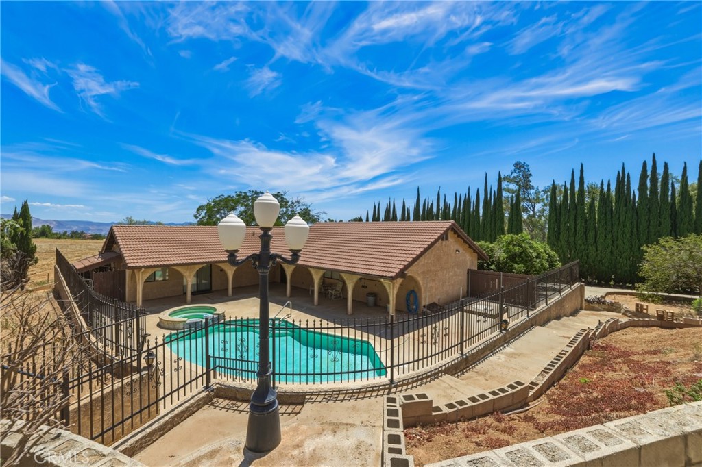 8956 Oak Creek Rd
