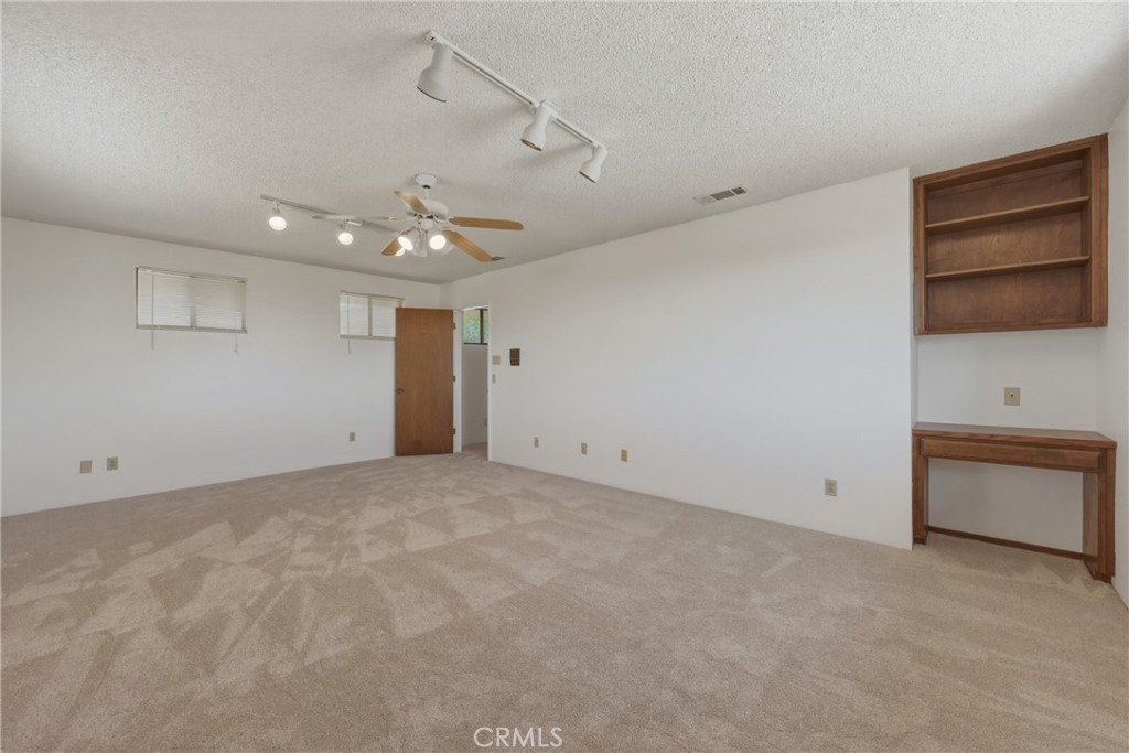8956 Oak Creek Rd