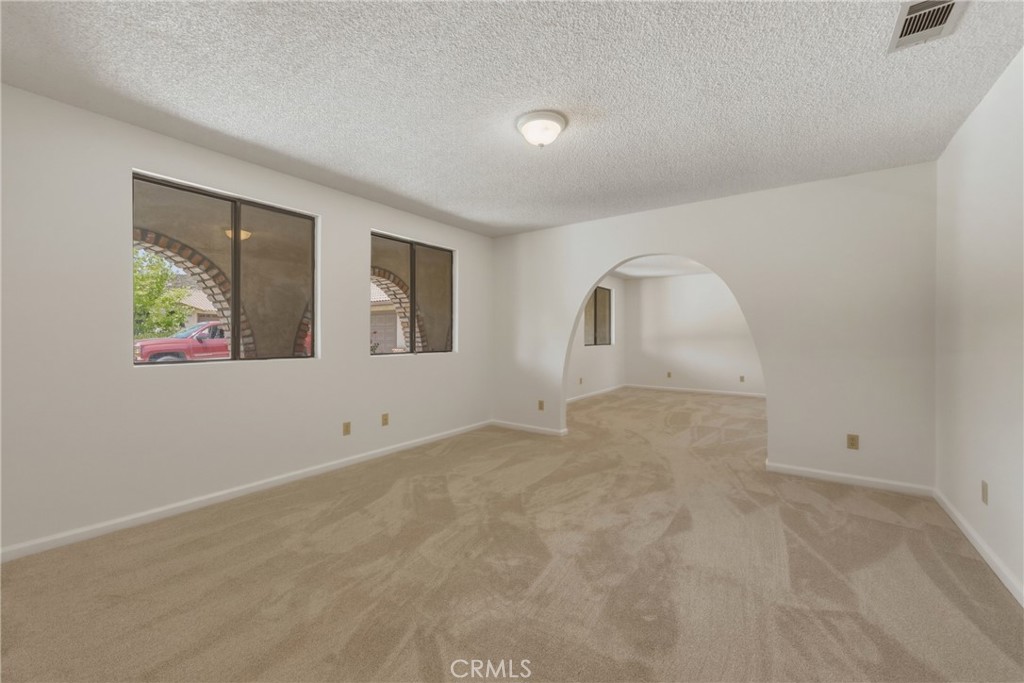 8956 Oak Creek Rd