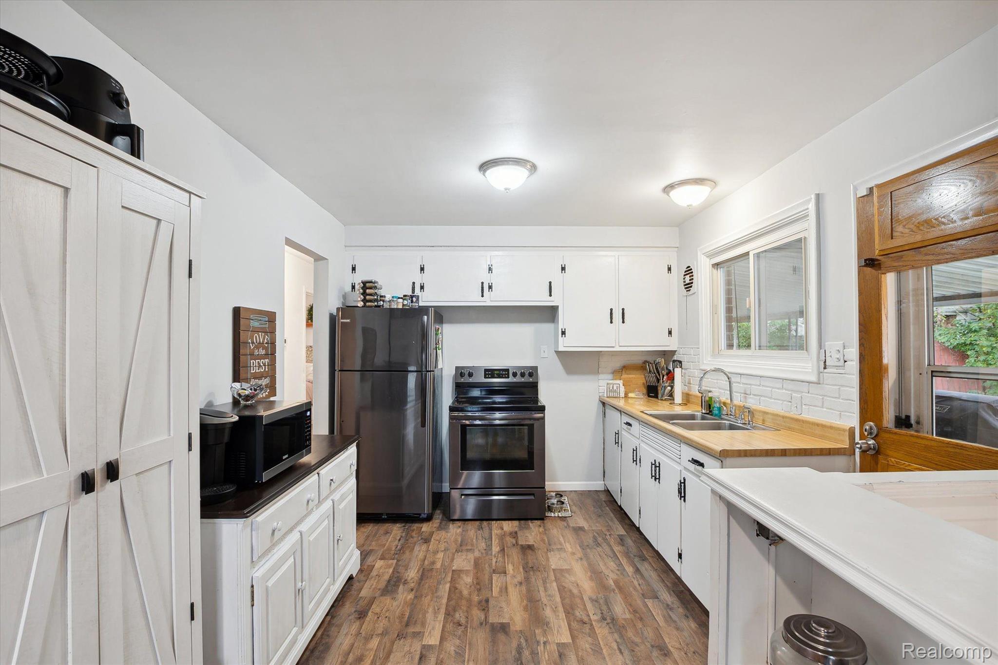 29705 MAGNOLIA Drive