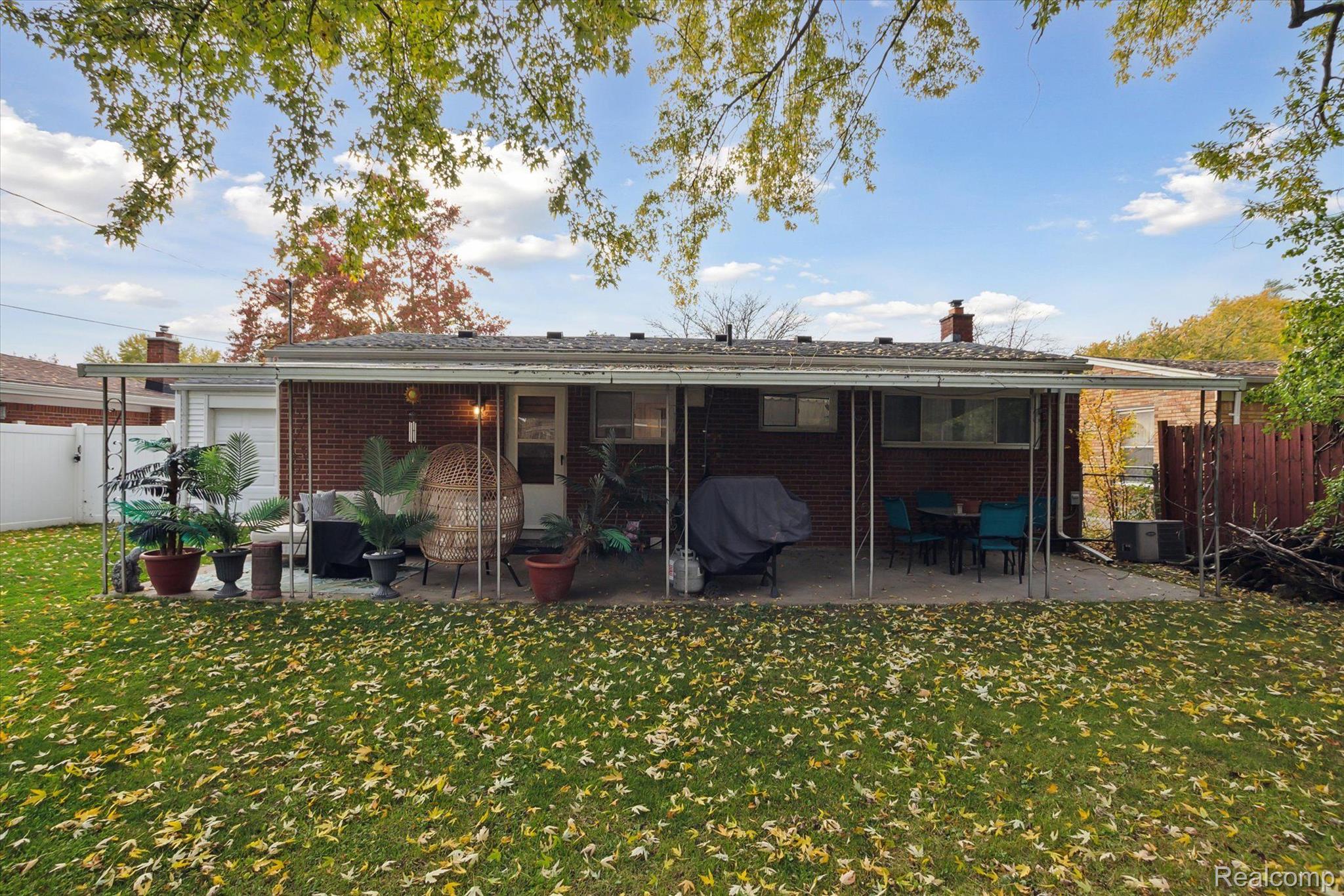 29705 MAGNOLIA Drive