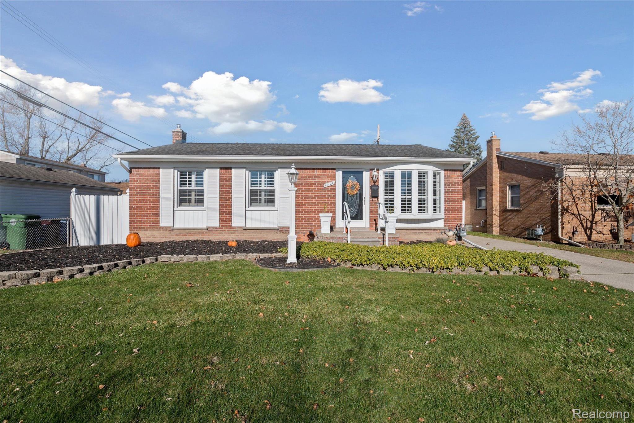16127 WINDERMERE Circle
