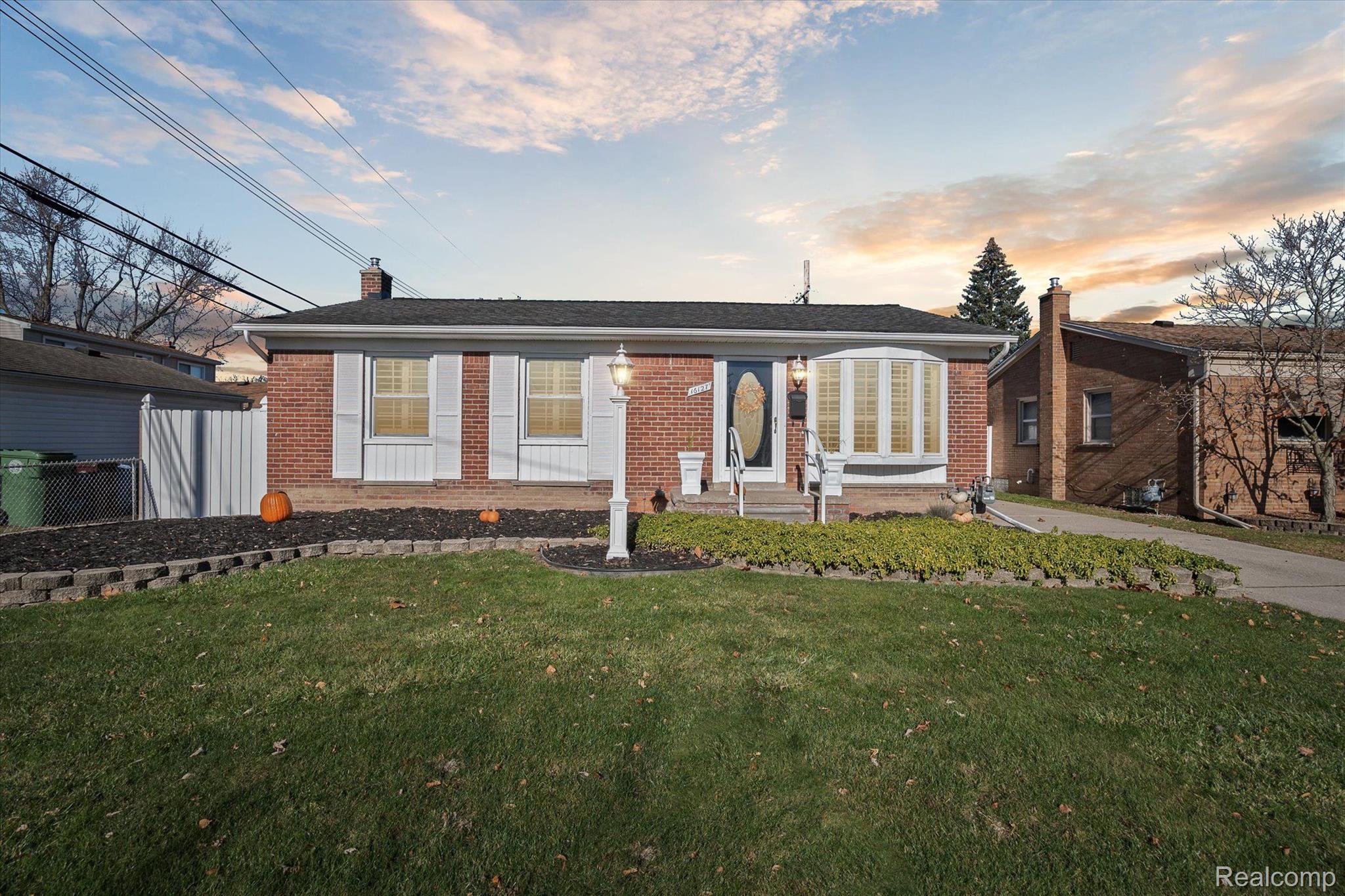 16127 WINDERMERE Circle