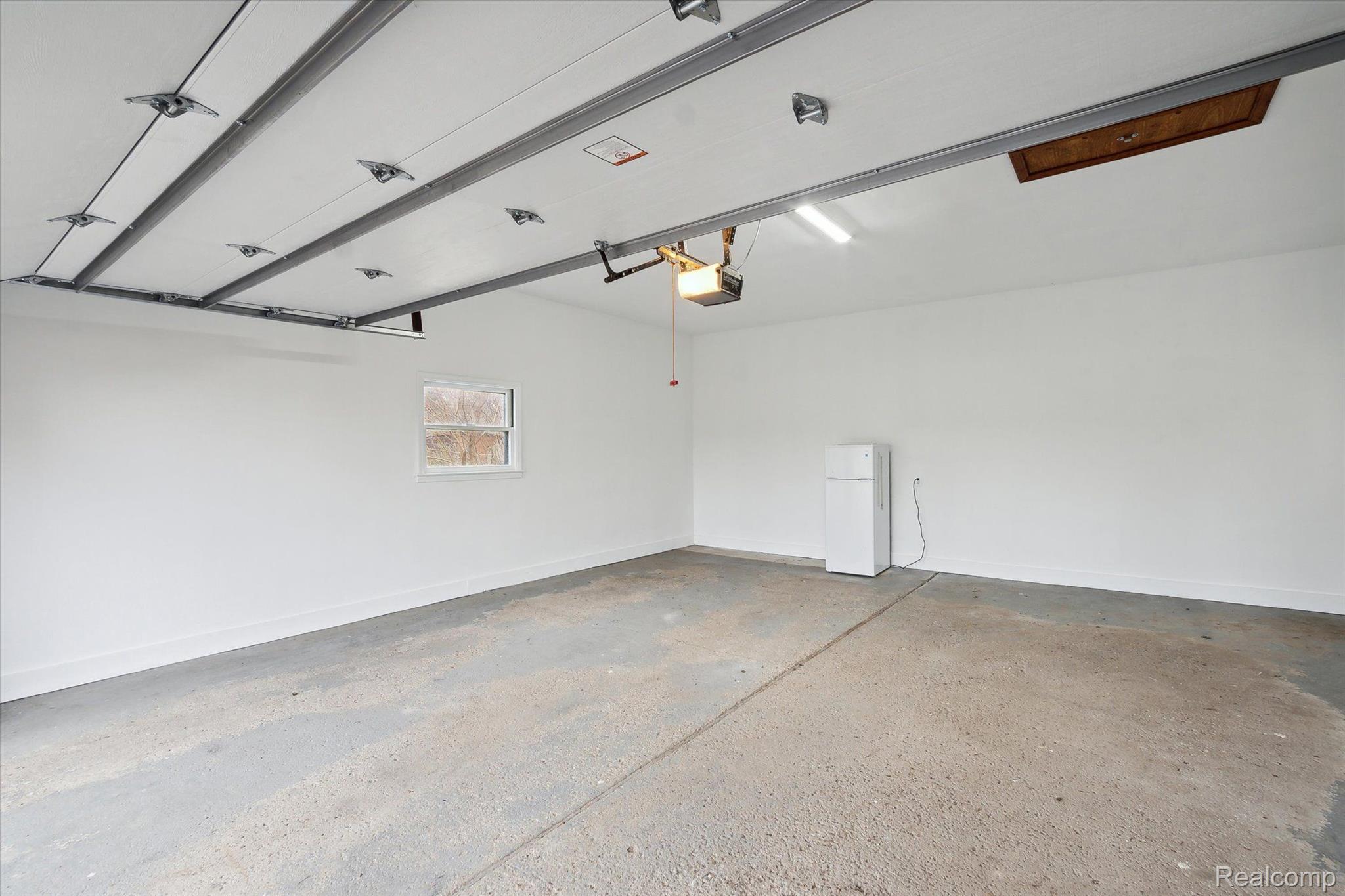 27627 W HURON RIVER Drive