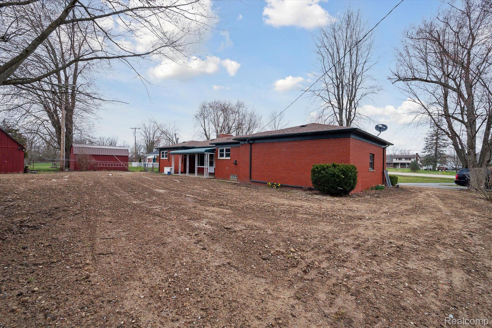27627 W HURON RIVER Drive
