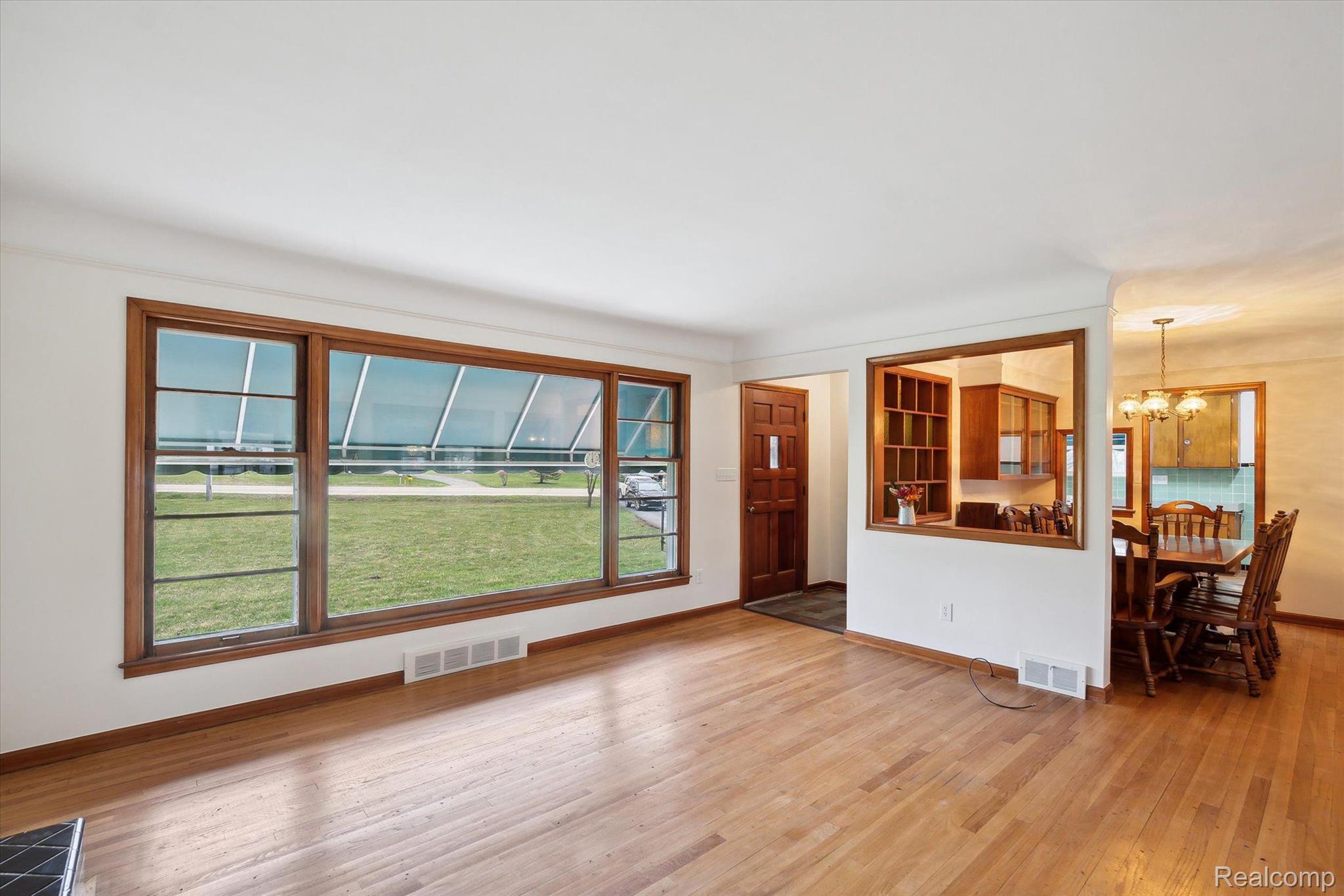 27627 W HURON RIVER Drive
