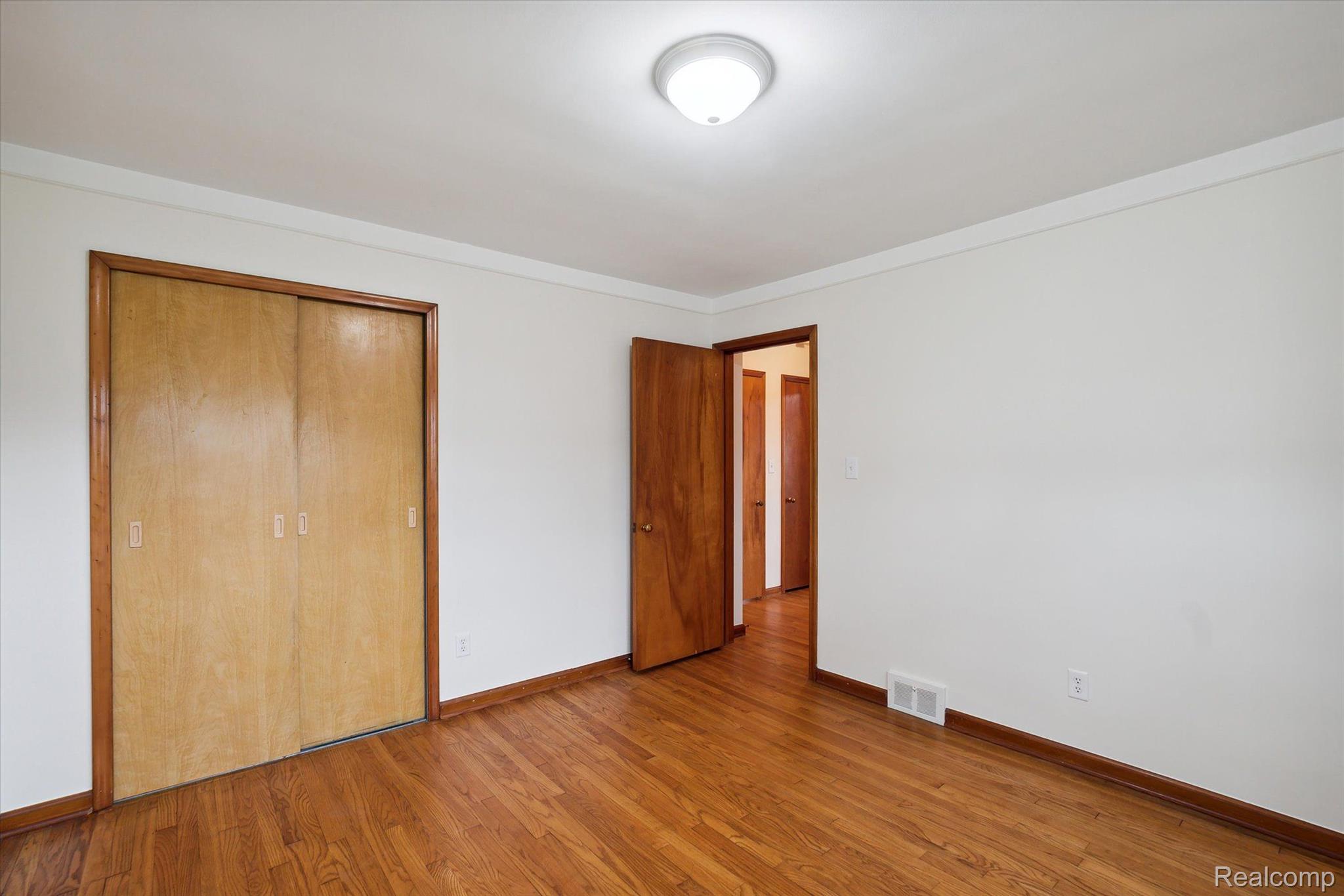 27627 W HURON RIVER Drive
