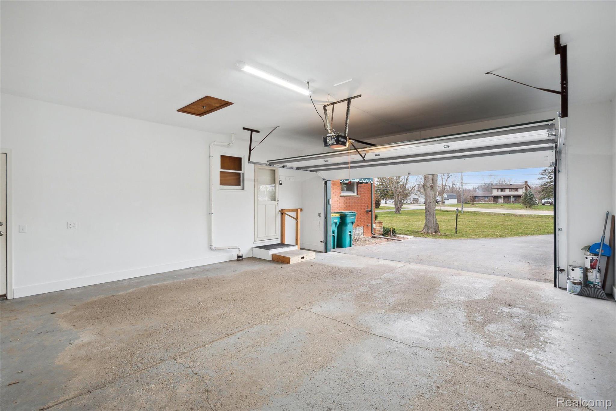 27627 W HURON RIVER Drive