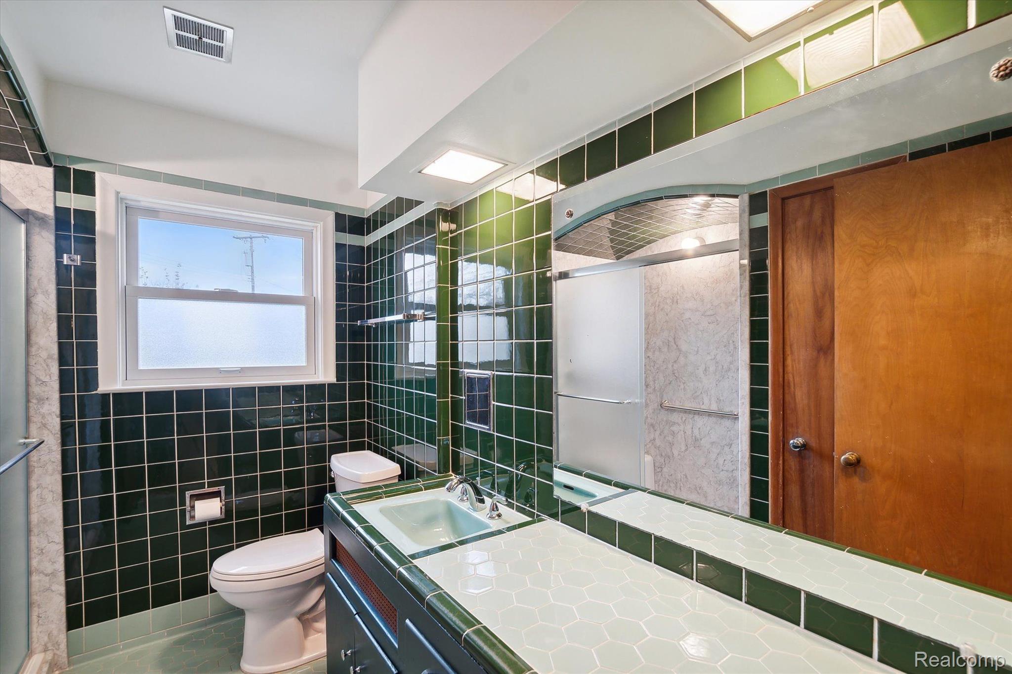 27627 W HURON RIVER Drive