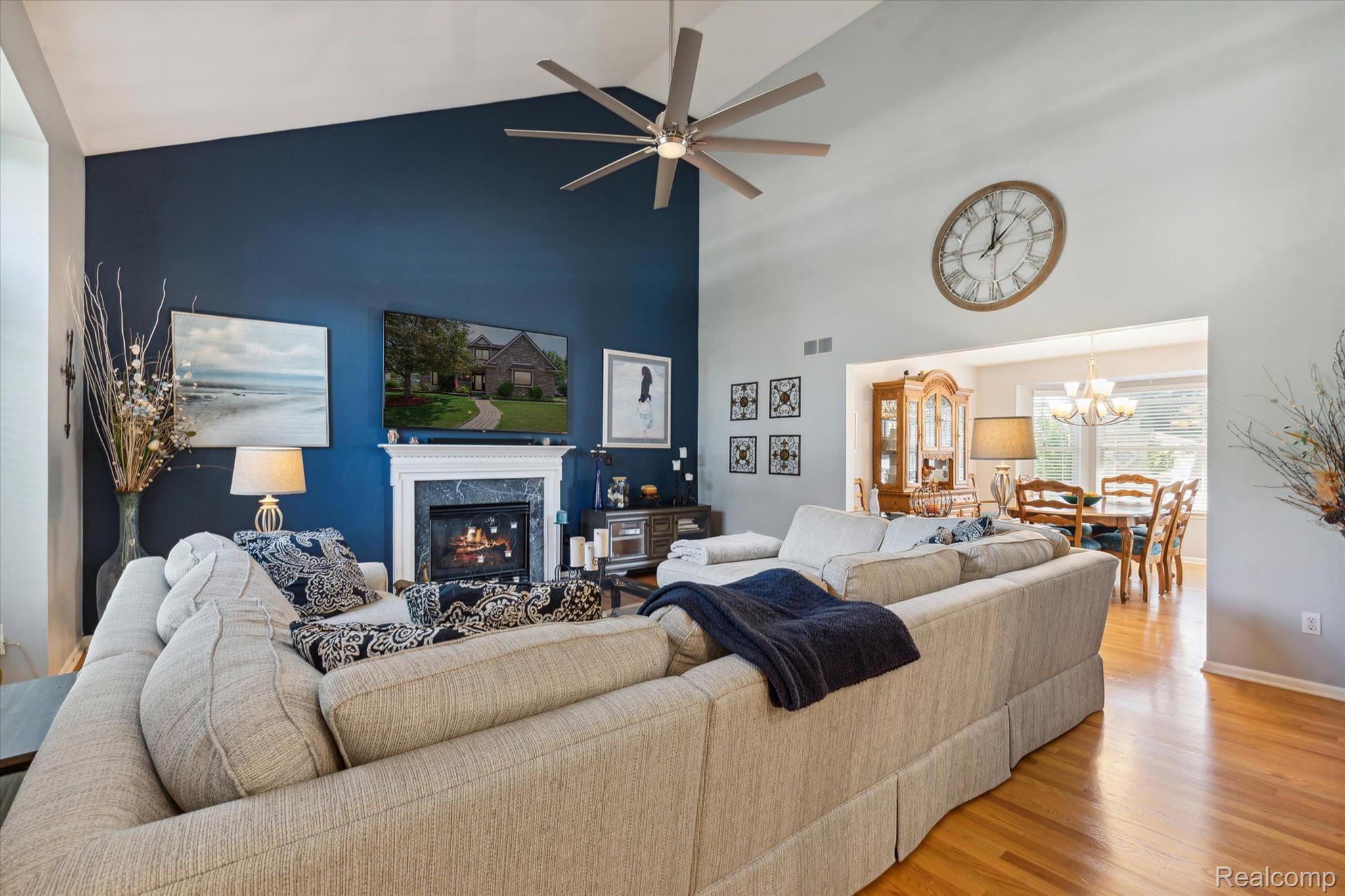23649 LEIGHWOOD Drive