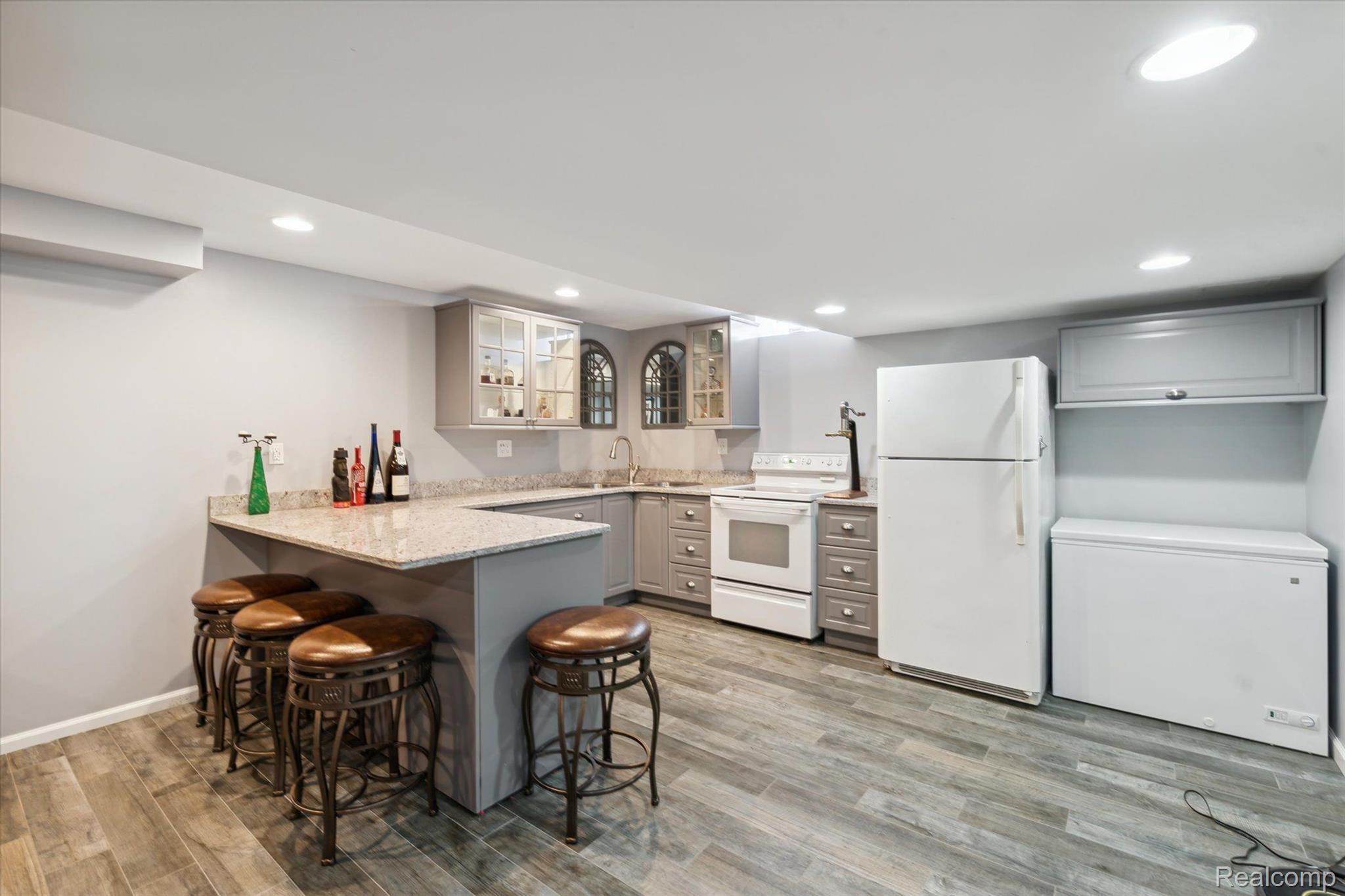 23649 LEIGHWOOD Drive