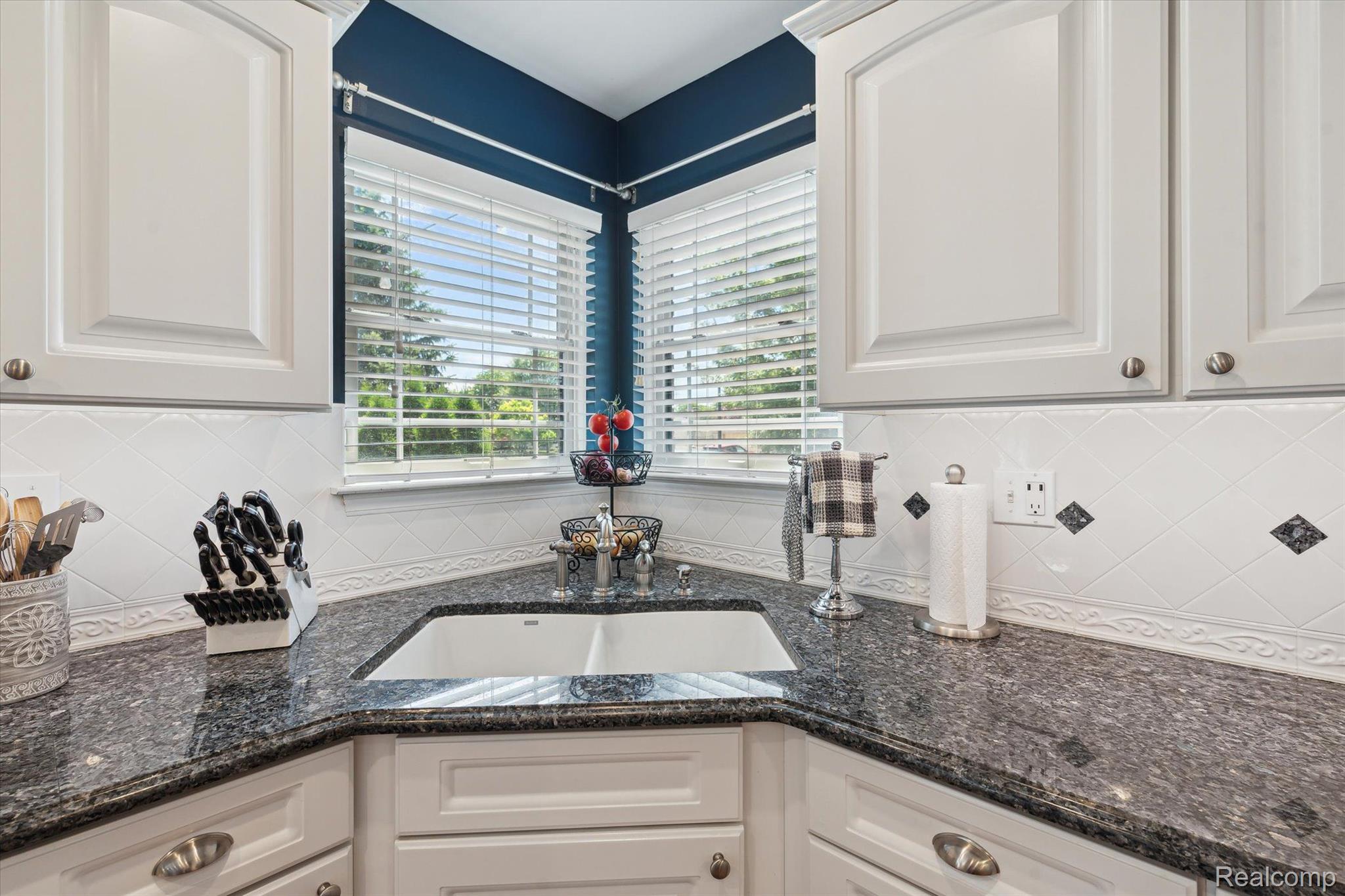 23649 LEIGHWOOD Drive