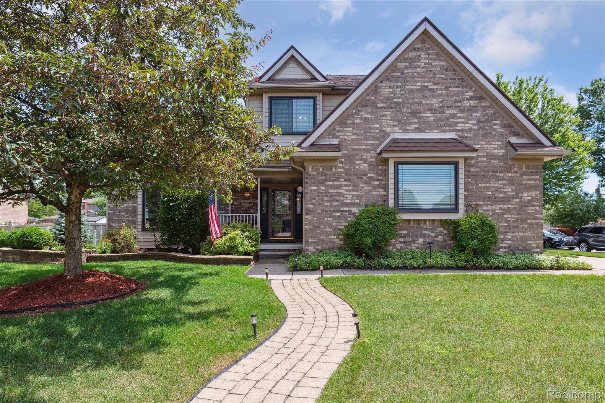 23649 LEIGHWOOD Drive