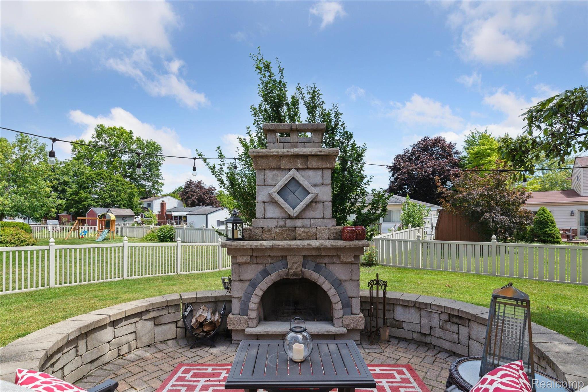 23649 LEIGHWOOD Drive
