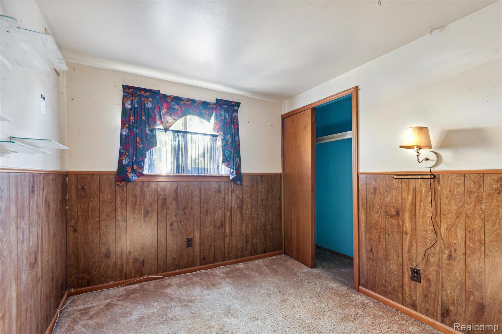 40585 PINETREE Drive