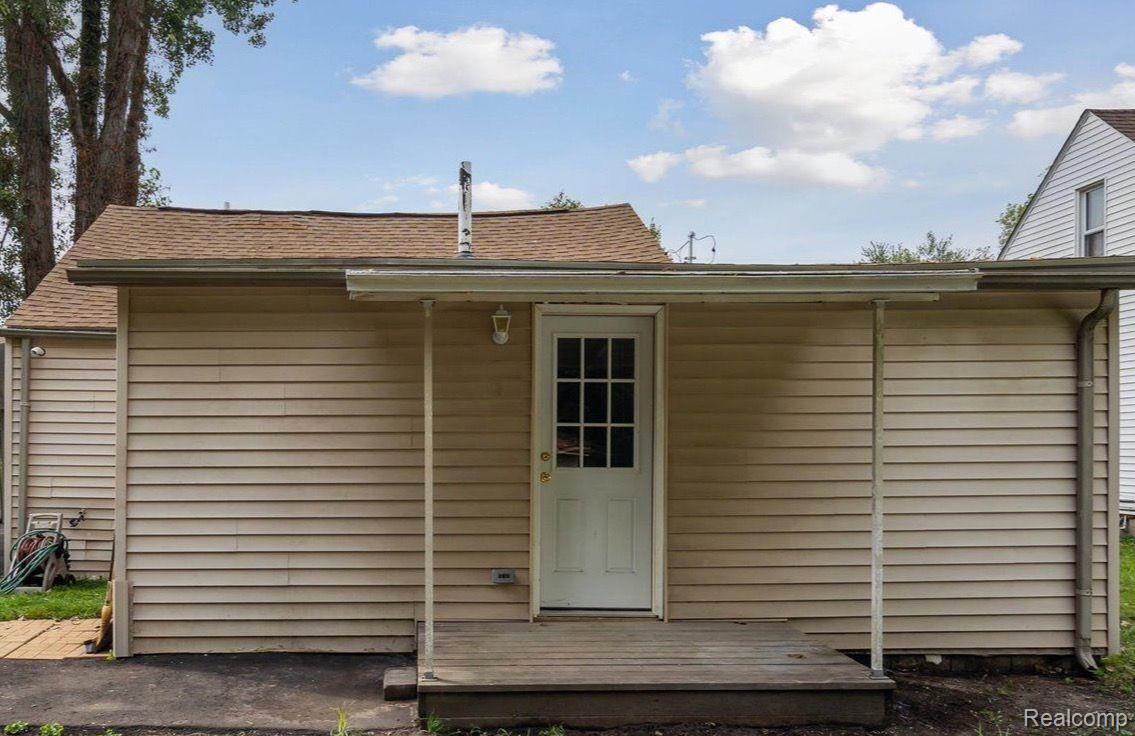 26384 SIBLEY Road