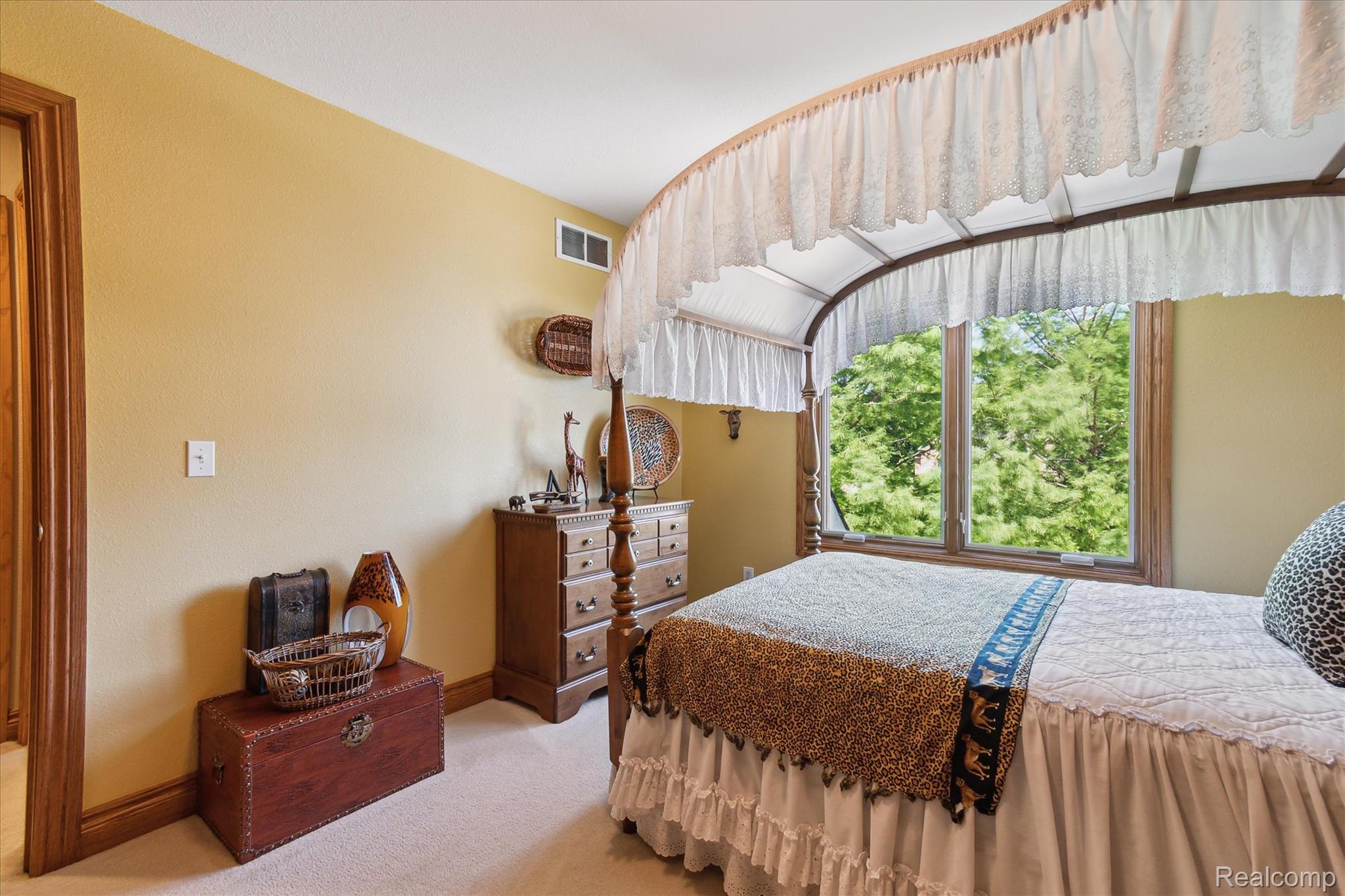 23900 Foxhollow Run