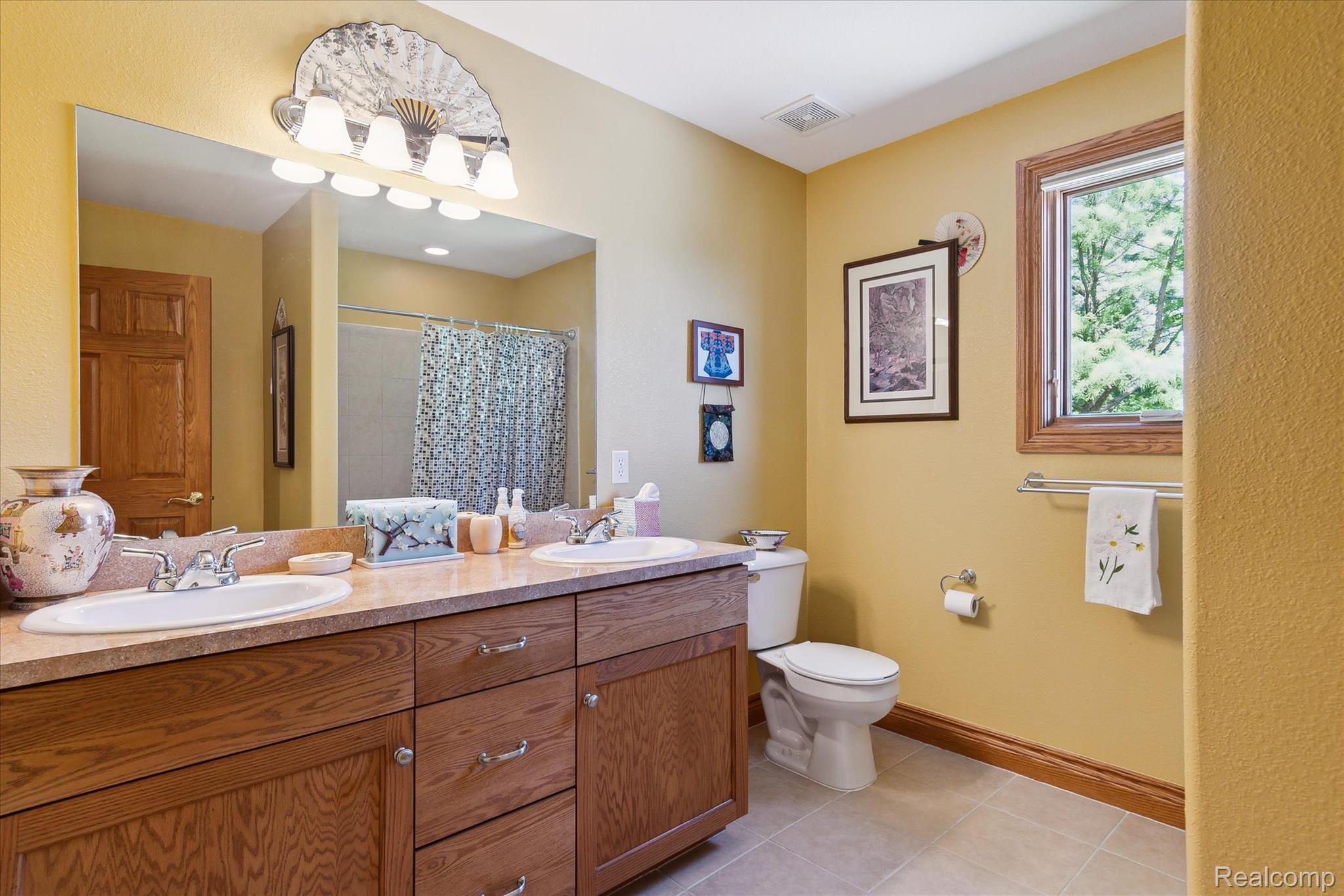 23900 Foxhollow Run
