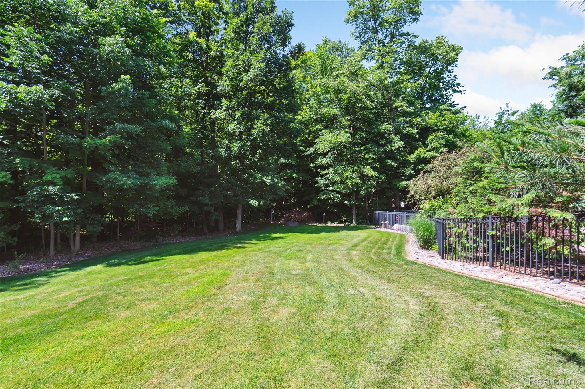 23900 Foxhollow Run