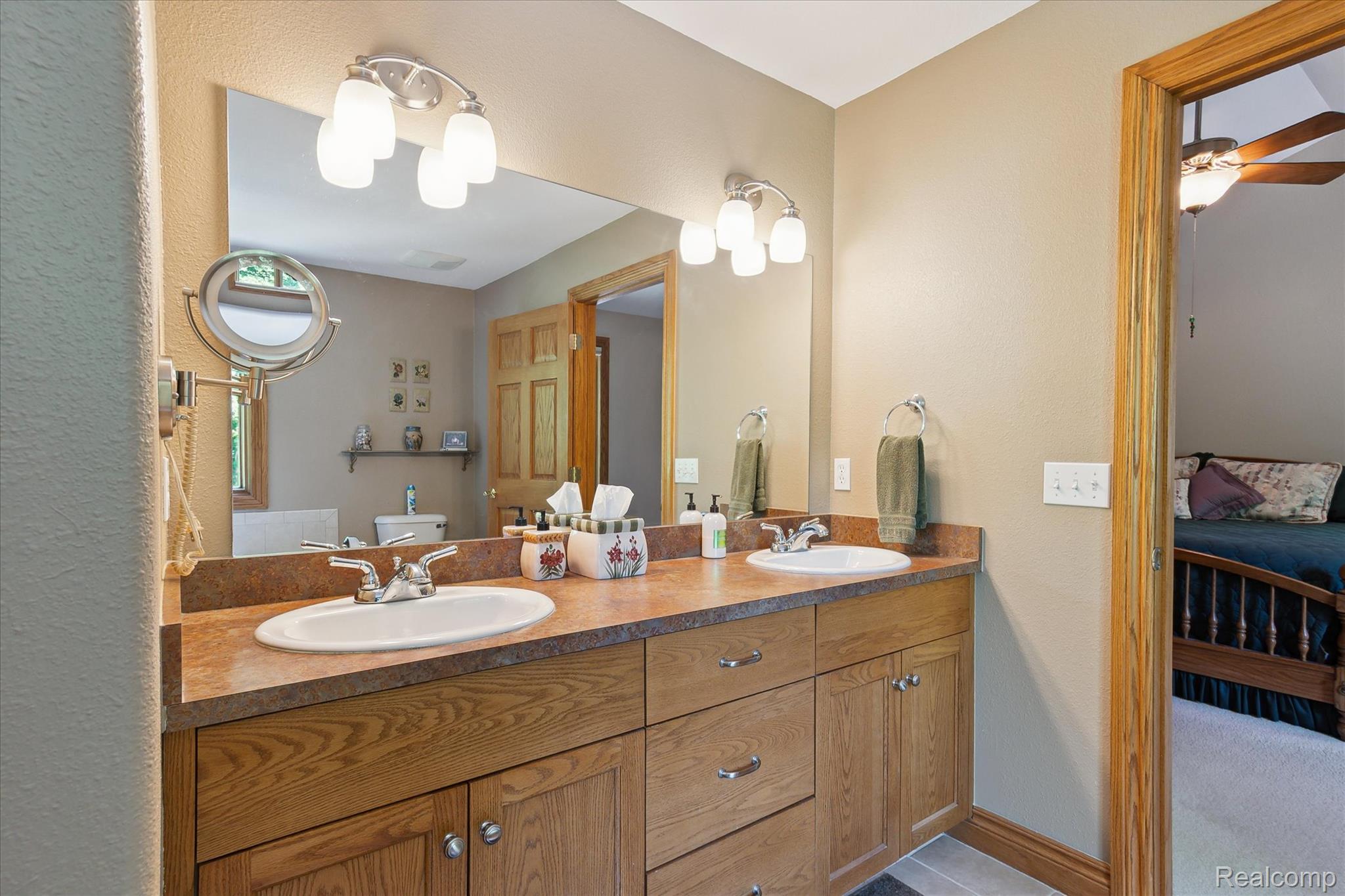 23900 Foxhollow Run