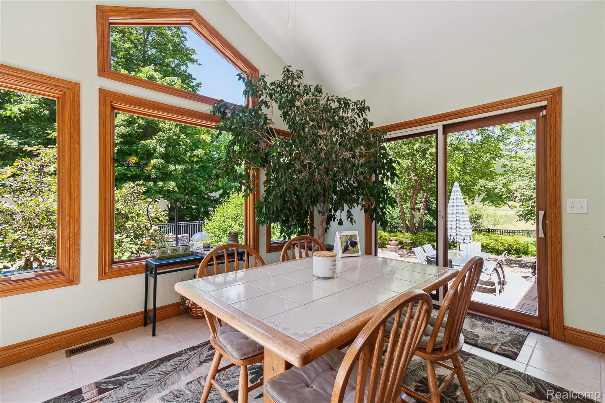 23900 Foxhollow Run