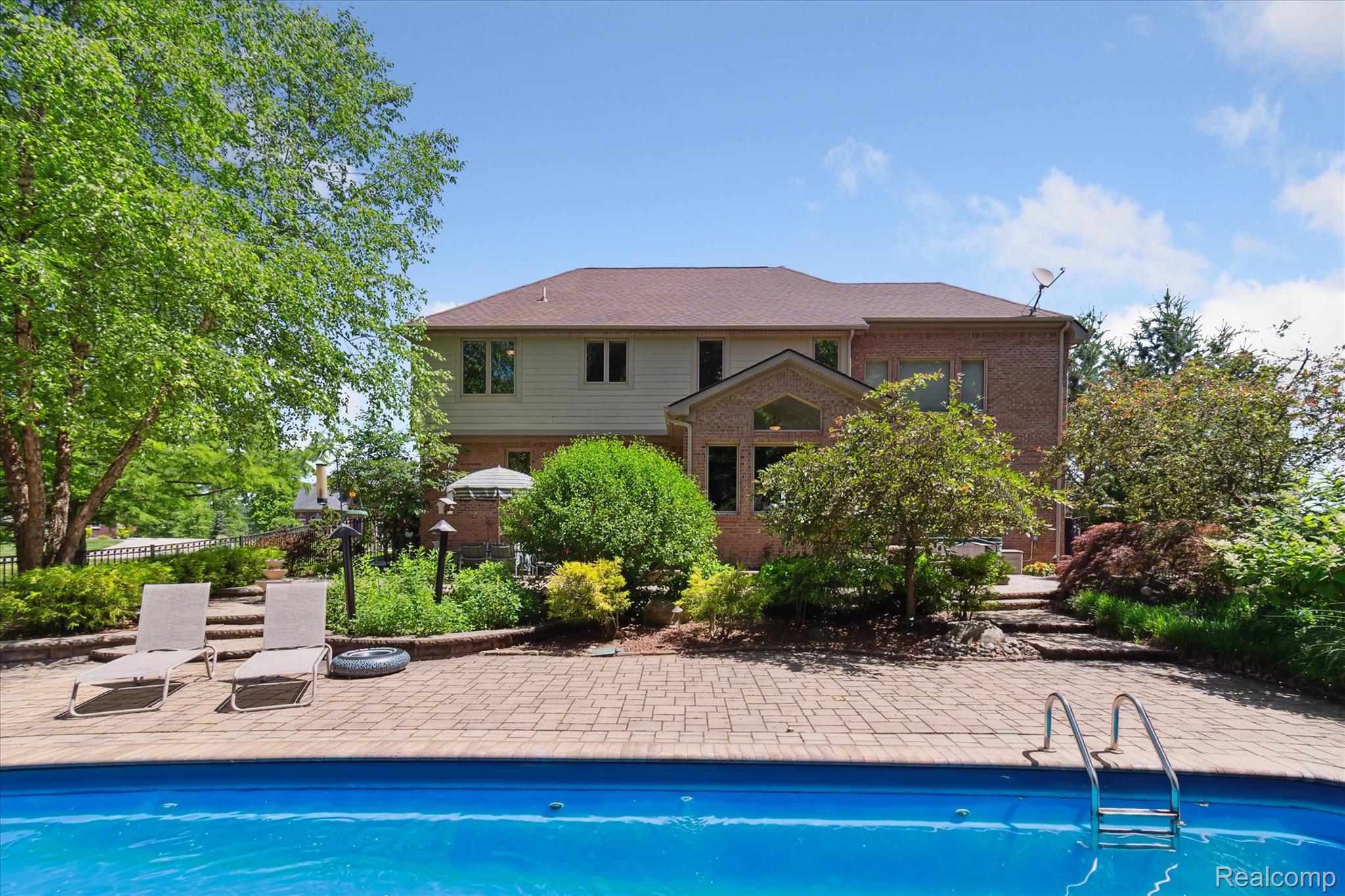 23900 Foxhollow Run
