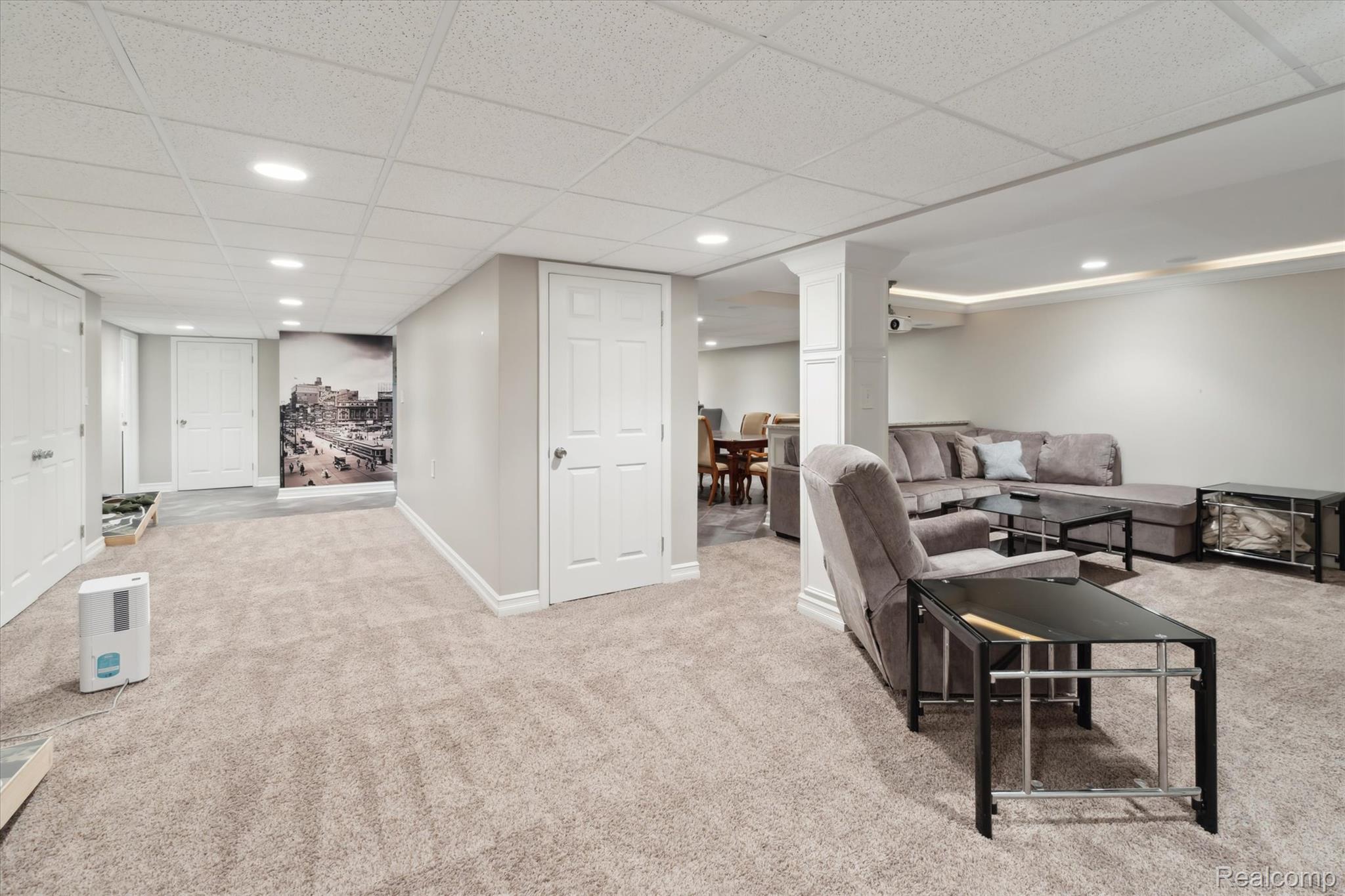 5405 Spitfire Drive Spitfire Drive