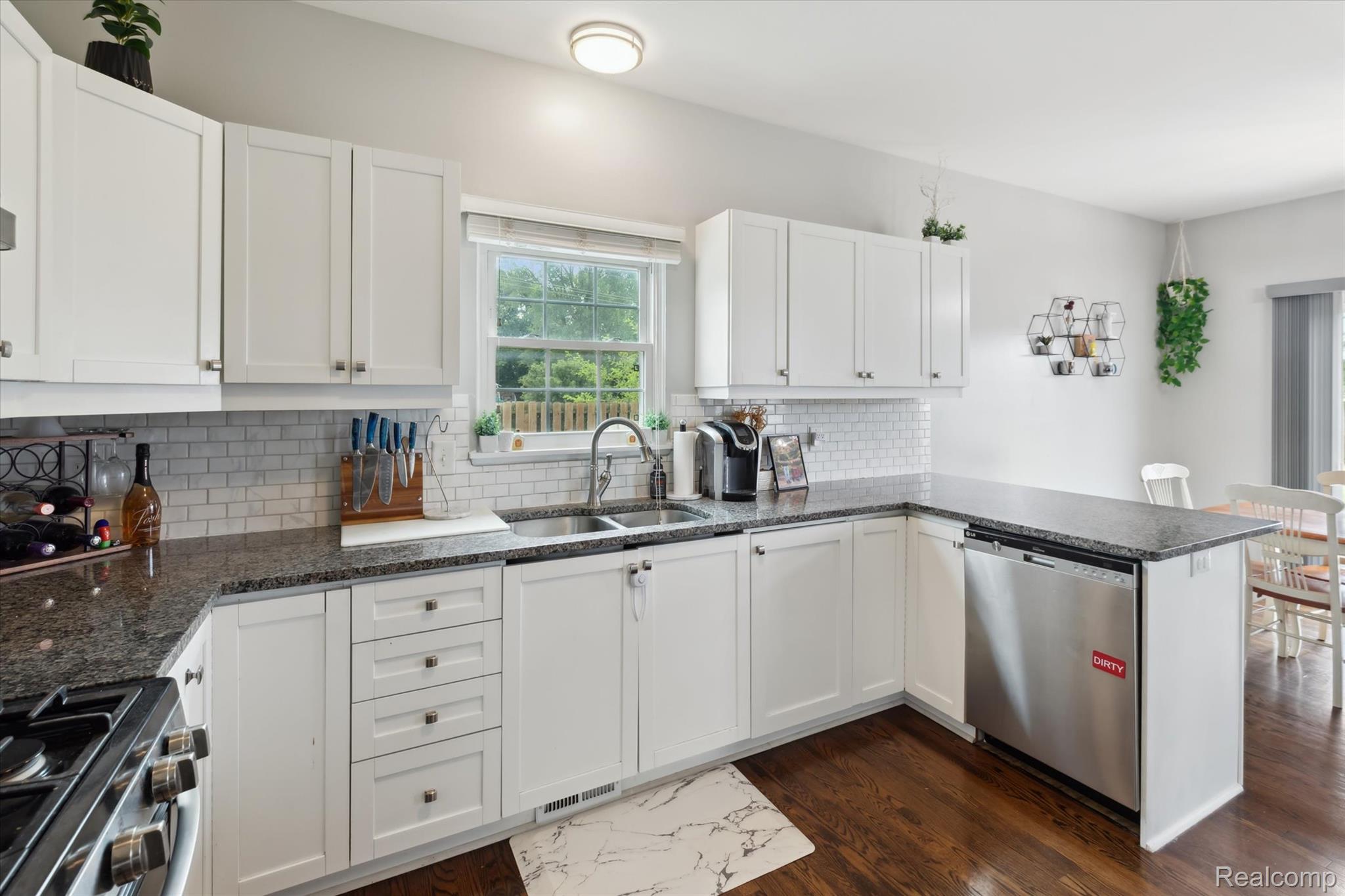 5405 Spitfire Drive Spitfire Drive