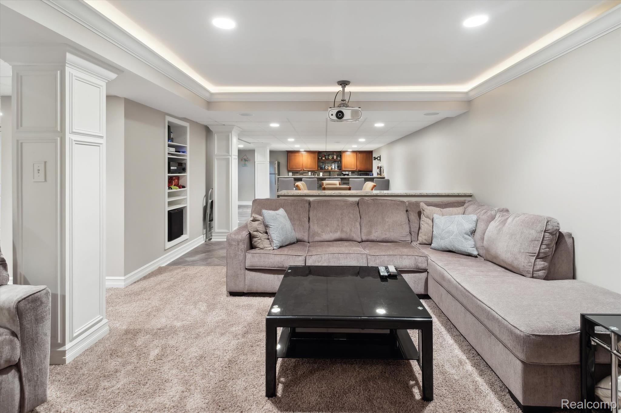 5405 Spitfire Drive Spitfire Drive
