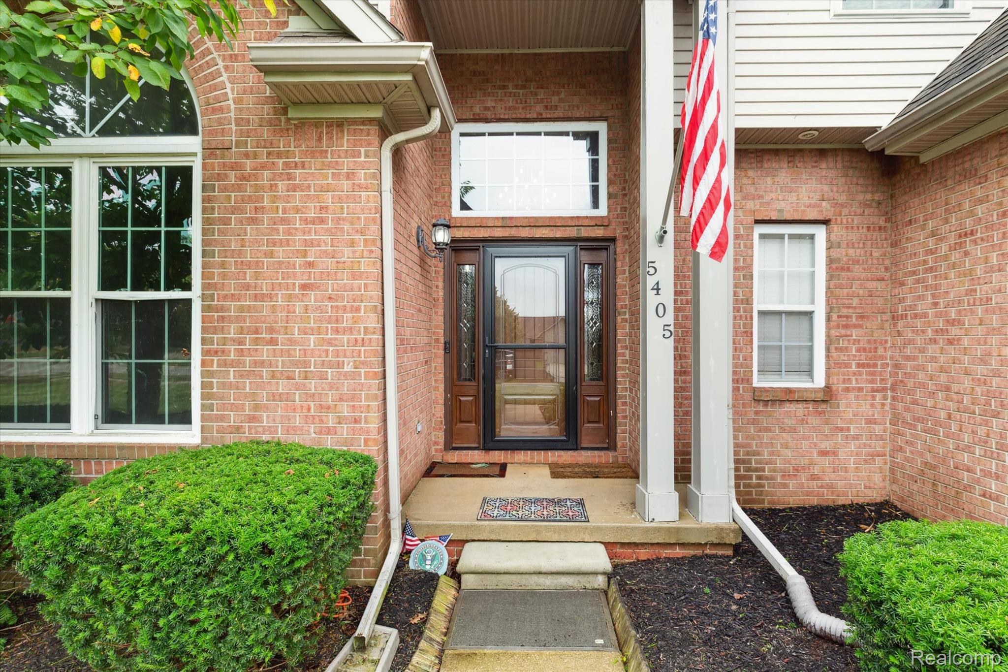 5405 Spitfire Drive Spitfire Drive