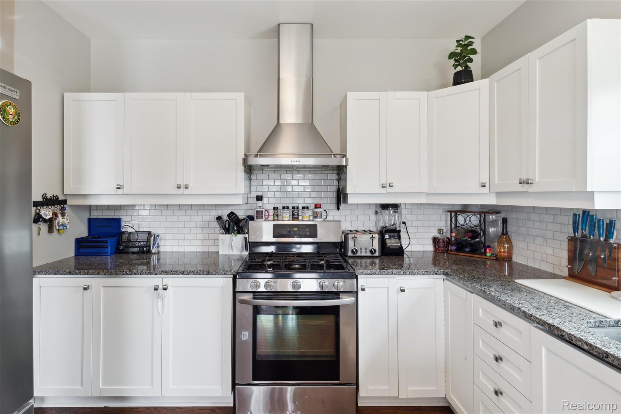 5405 Spitfire Drive Spitfire Drive
