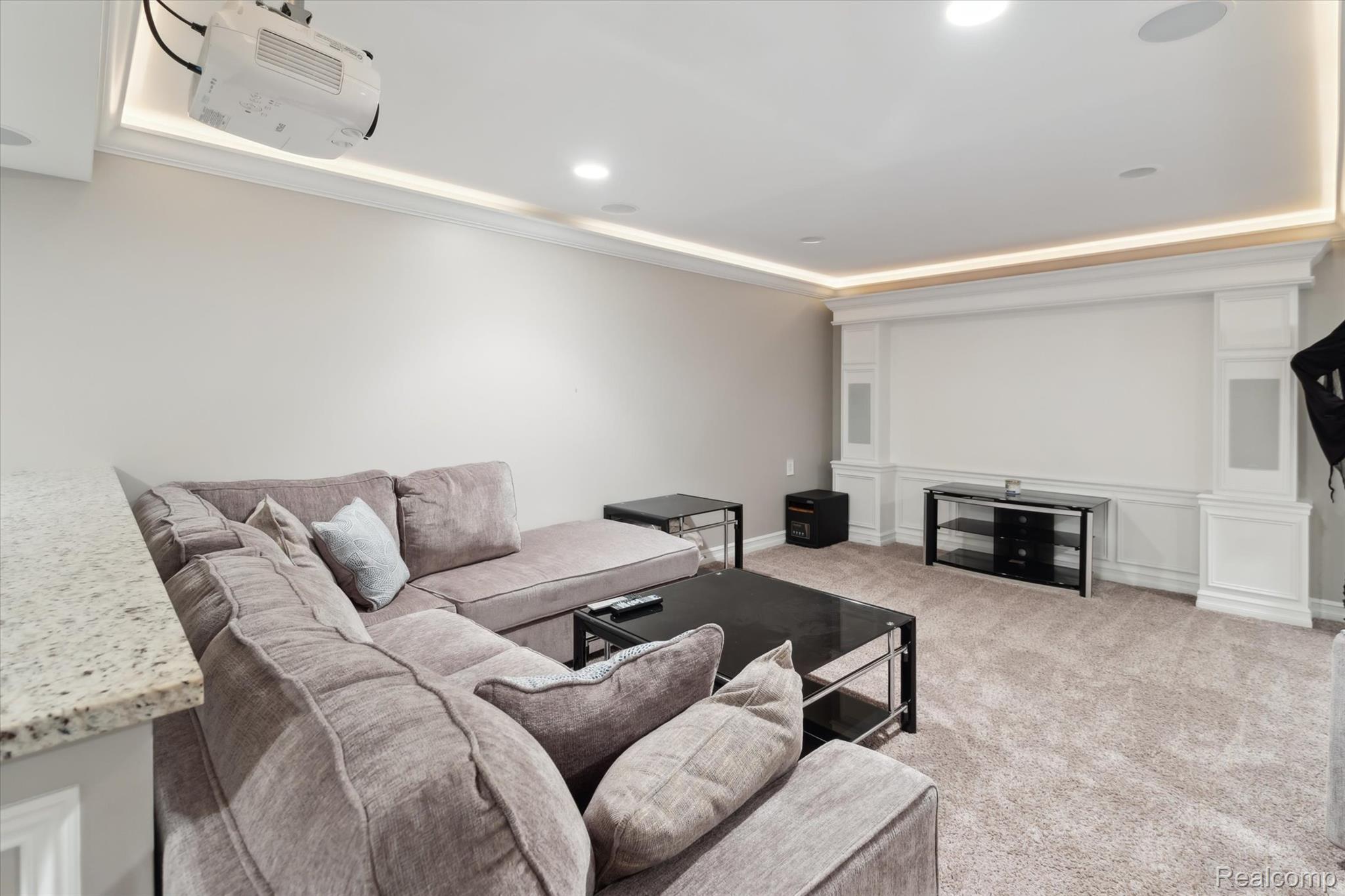 5405 Spitfire Drive Spitfire Drive