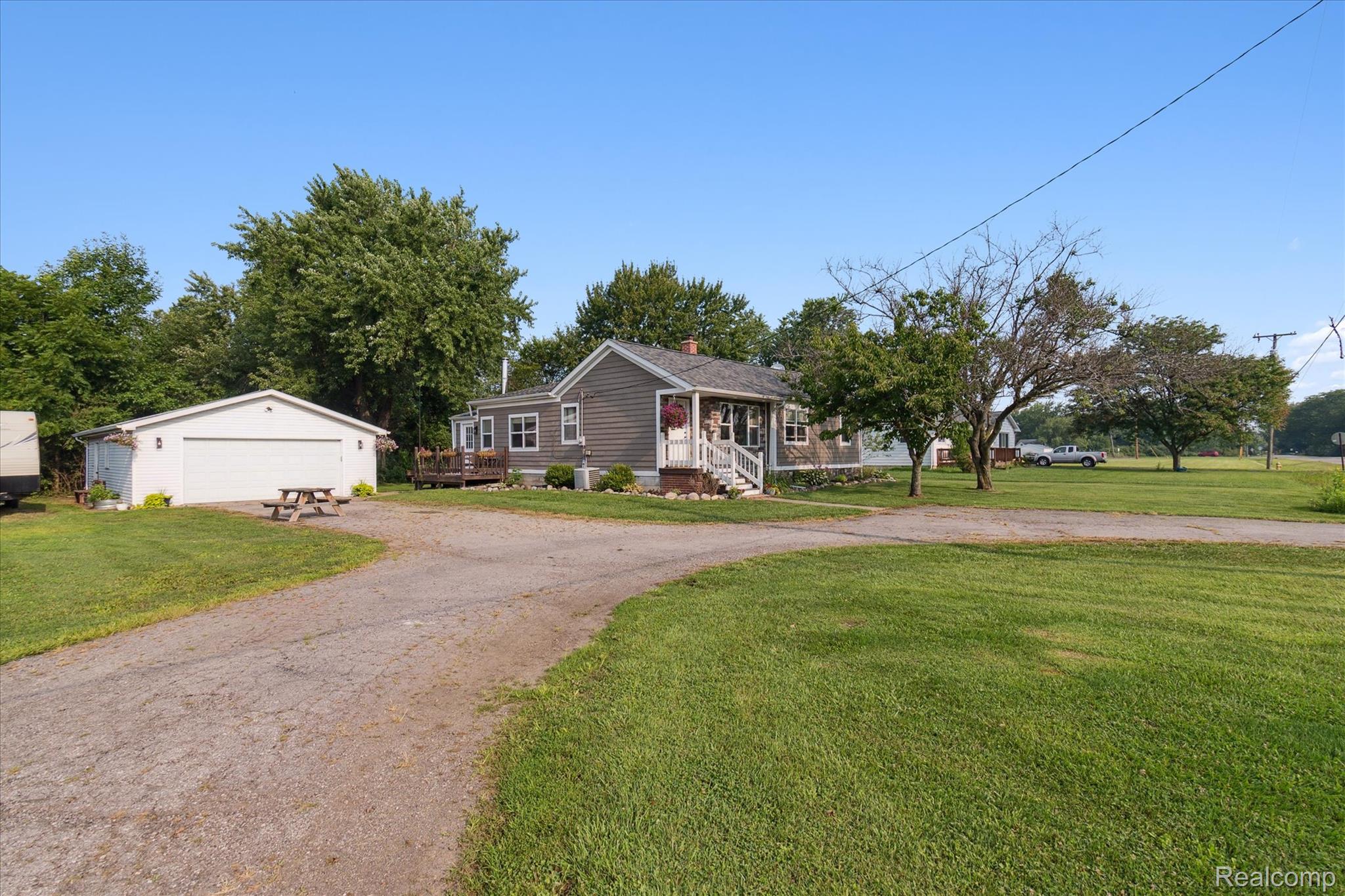 3945 Mentel Road