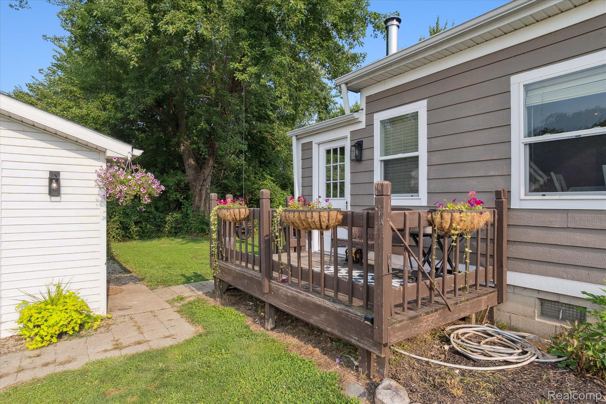 3945 Mentel Road