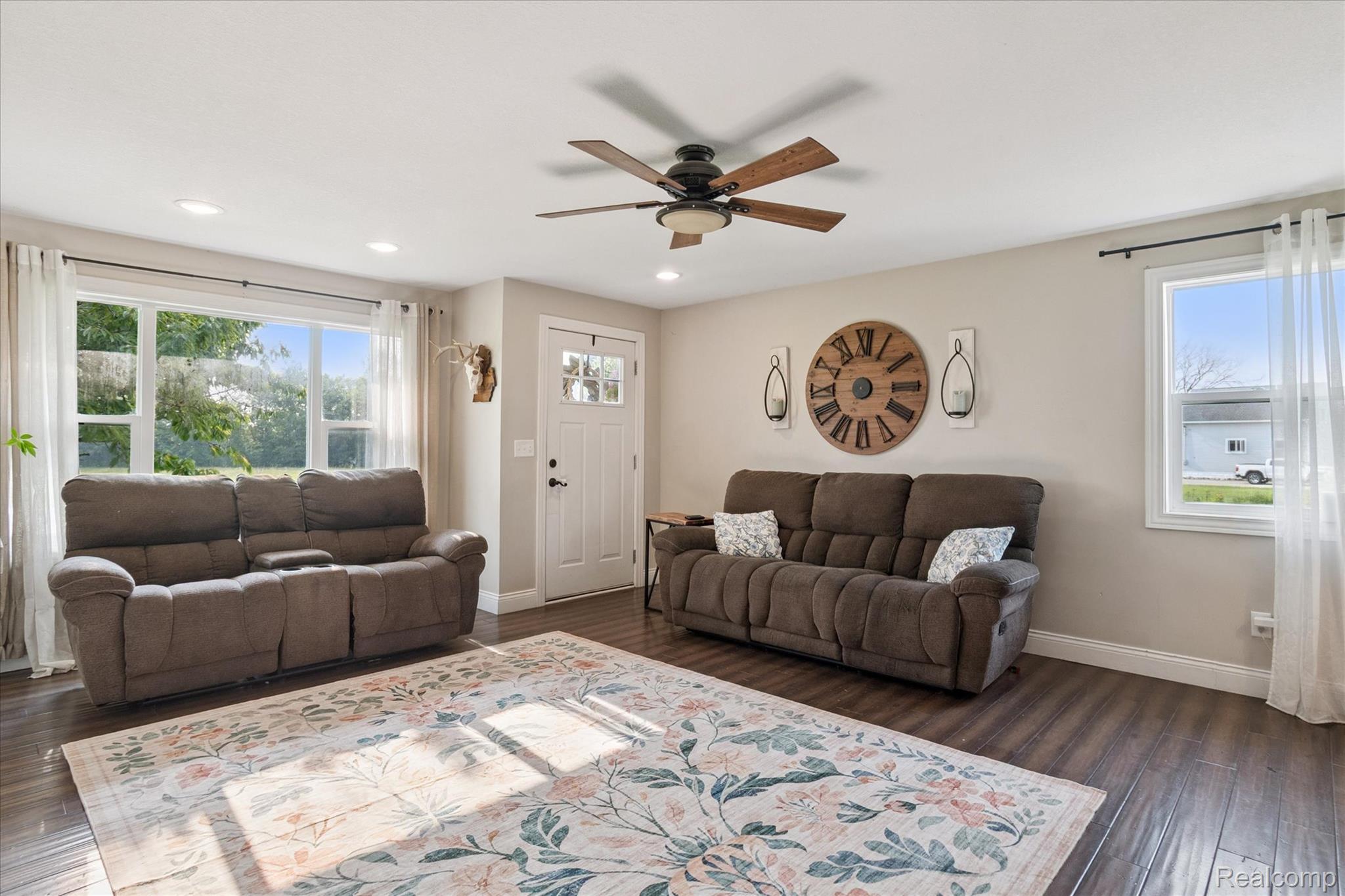 3945 Mentel Road