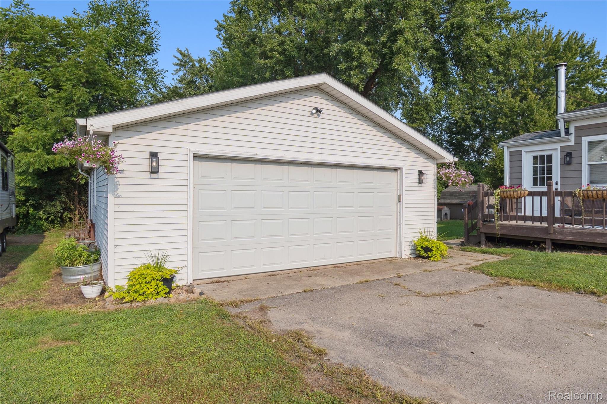 3945 Mentel Road