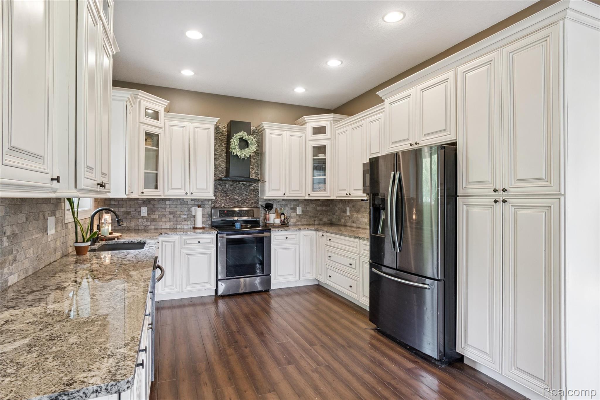 3945 Mentel Road
