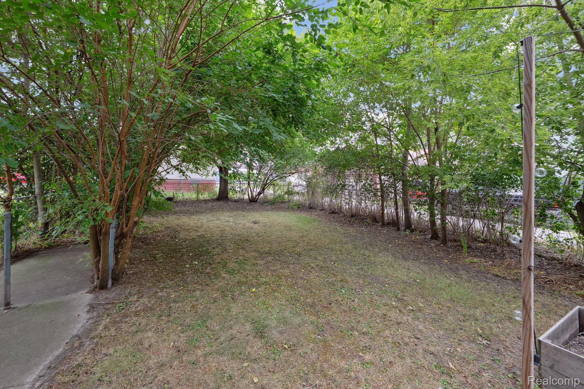 2032 3rd Street