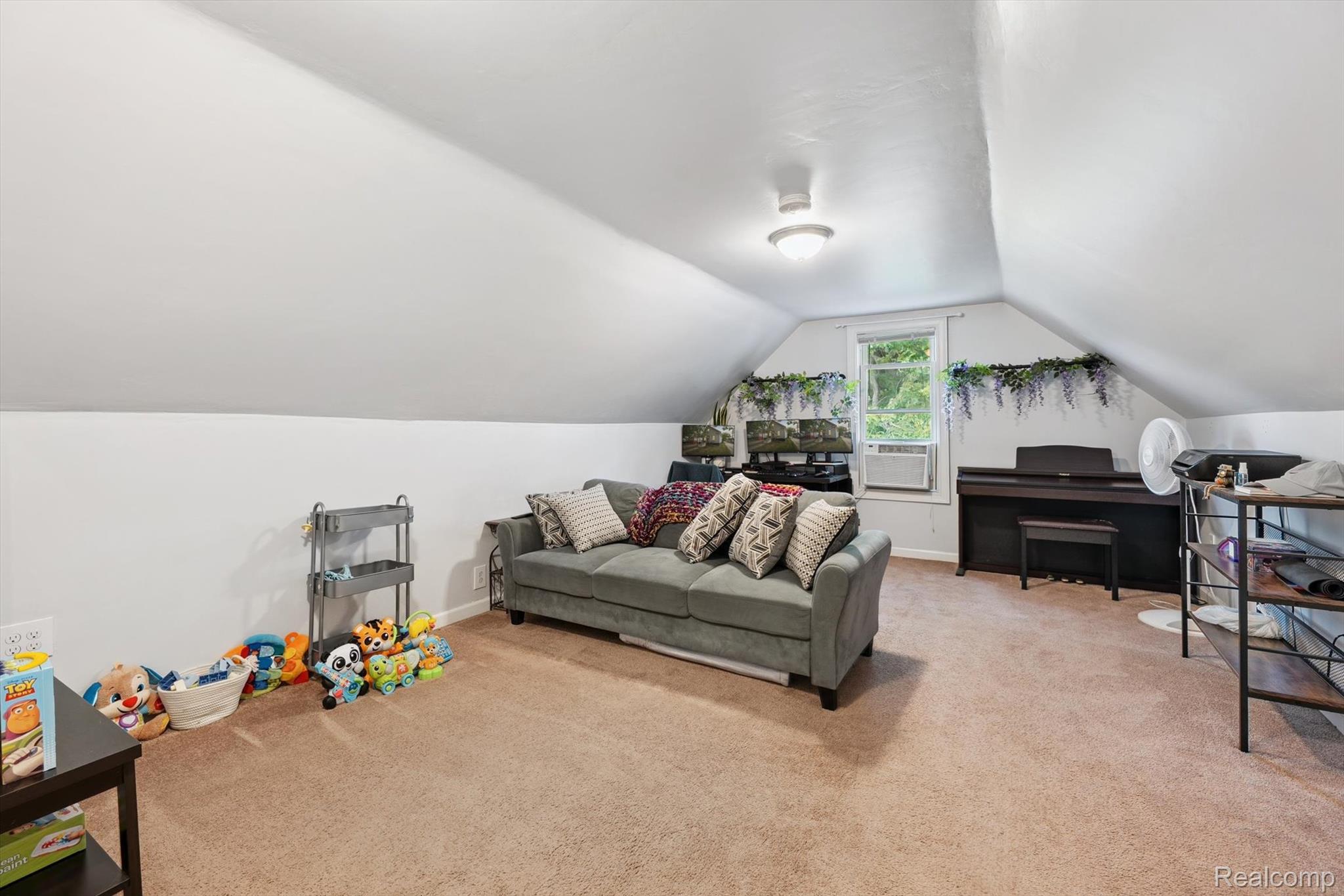 2032 3rd Street