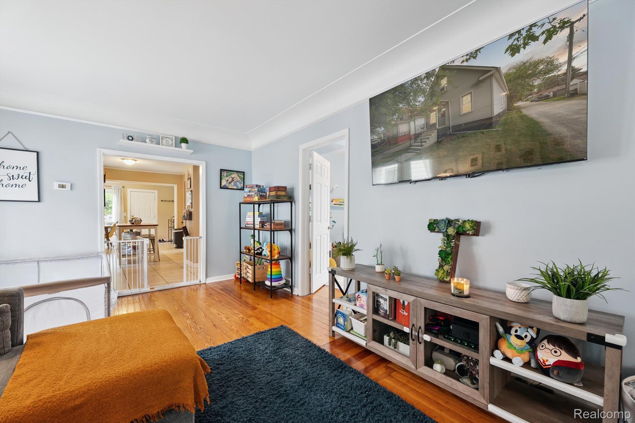 2032 3rd Street