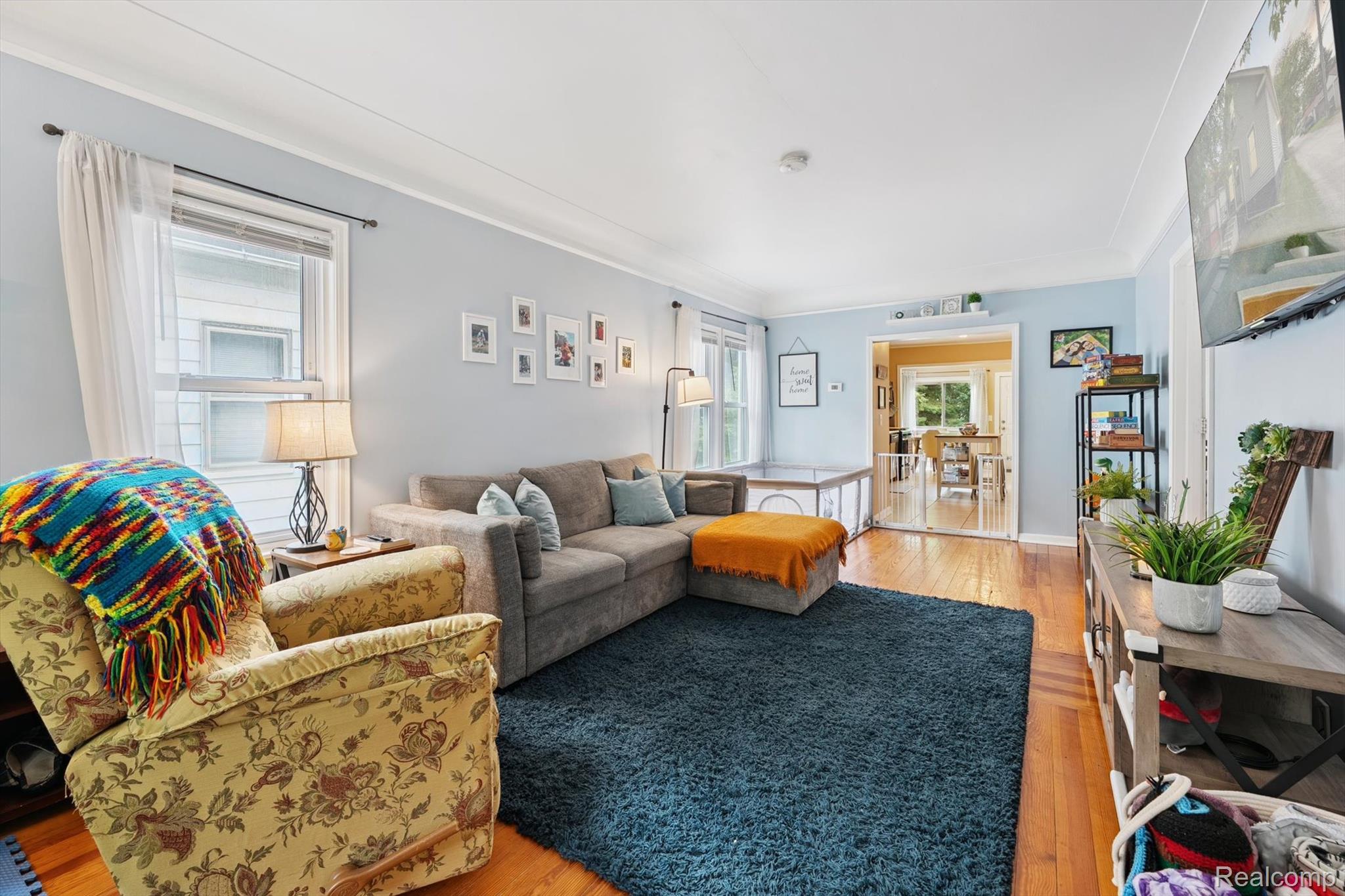 2032 3rd Street
