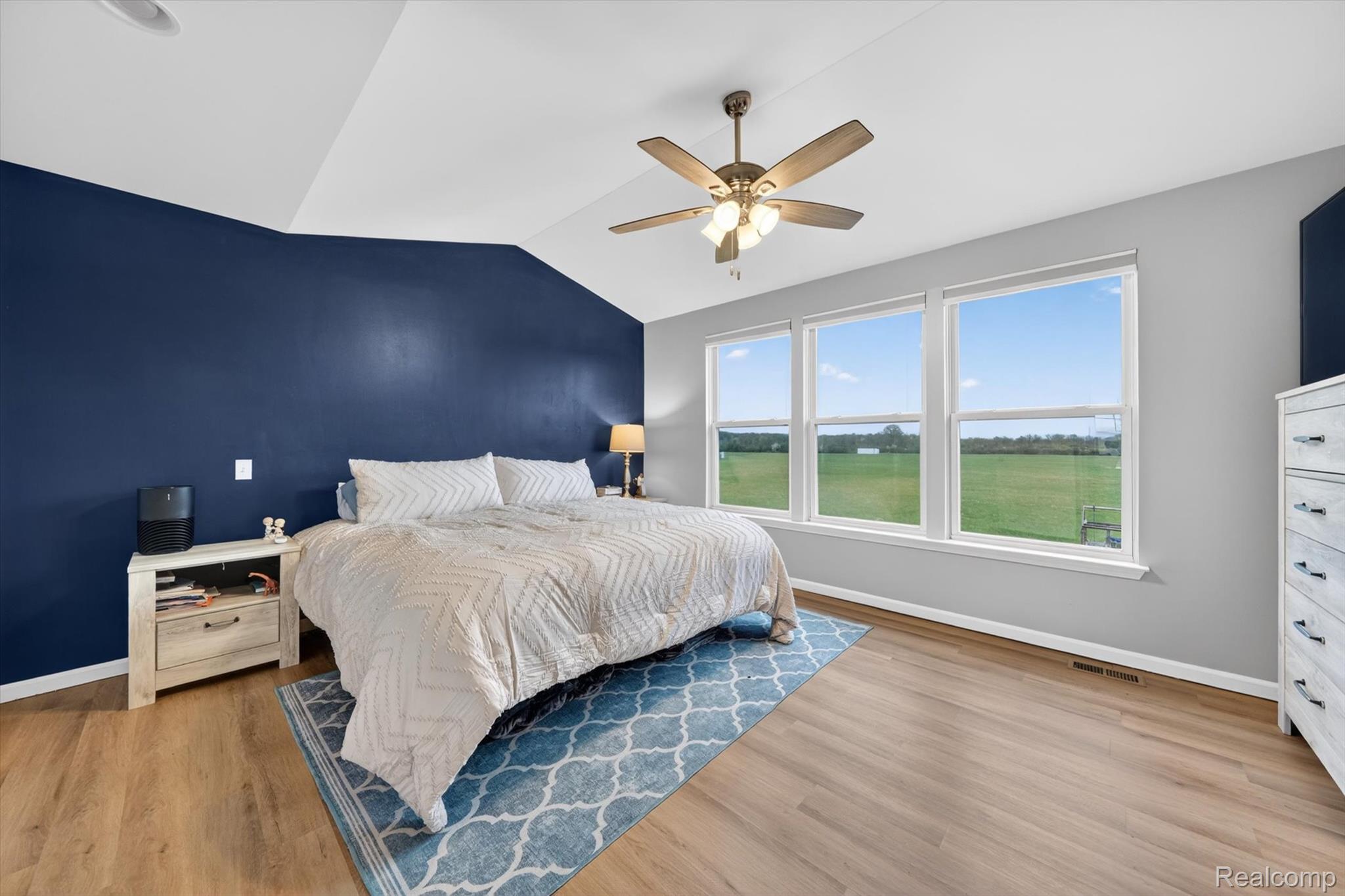 27735 E Mockingbird Drive