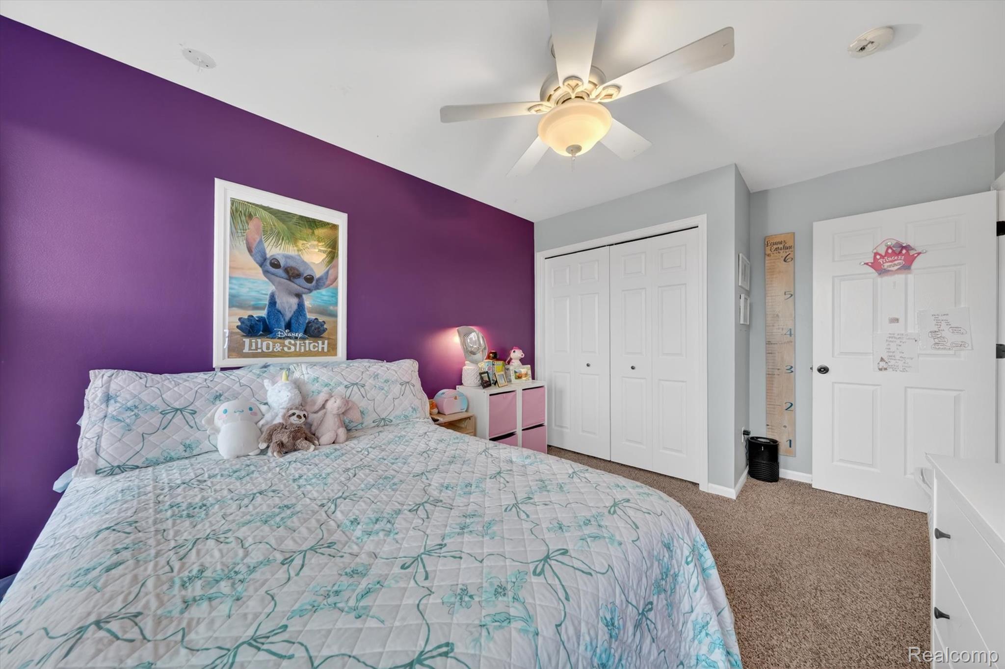 27735 E Mockingbird Drive